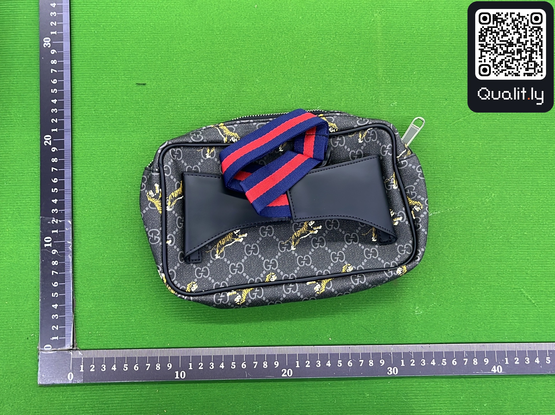 Tasche — QC-Foto 2 von 14
