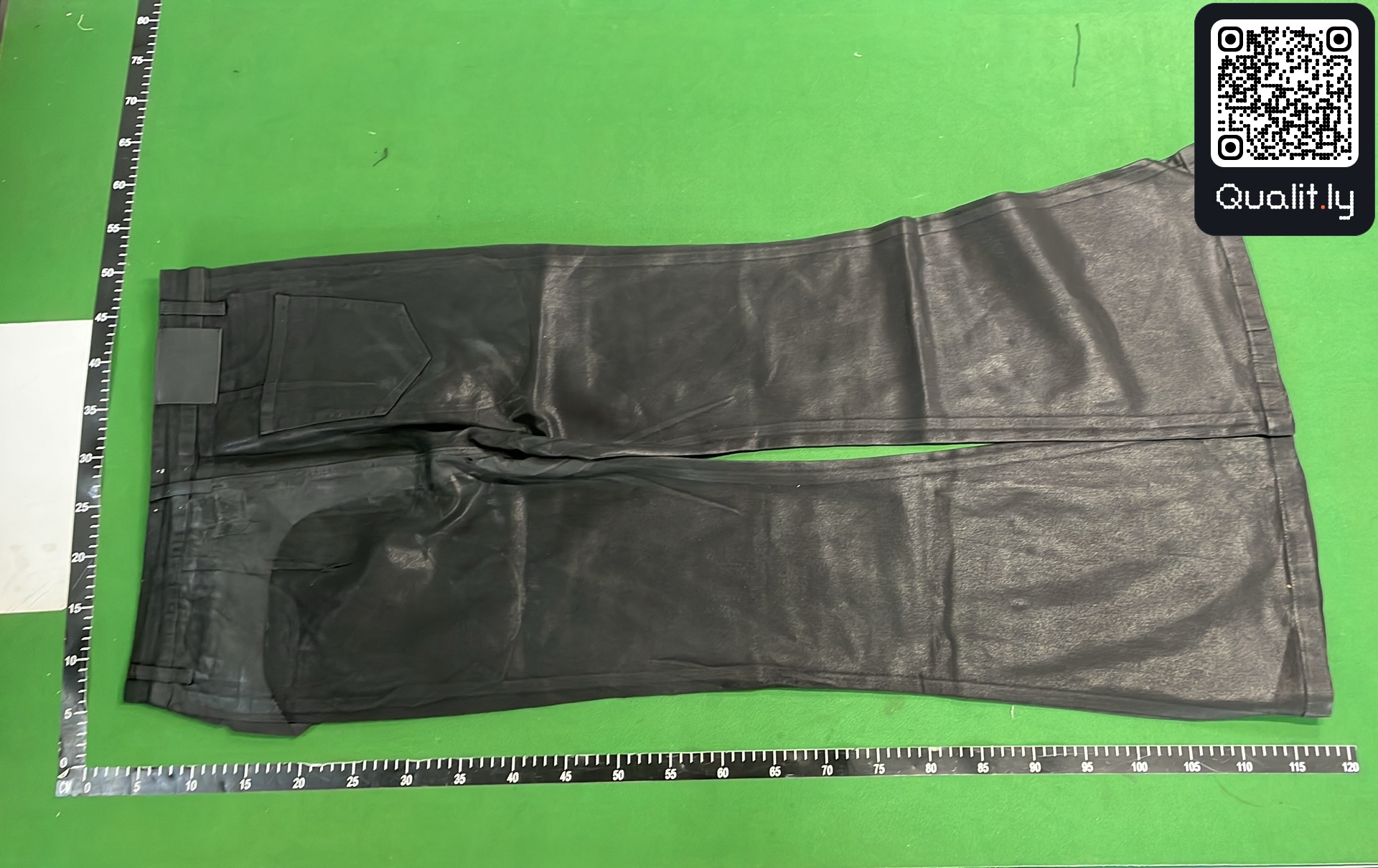 牛仔裤 QC 照片 3 / 8