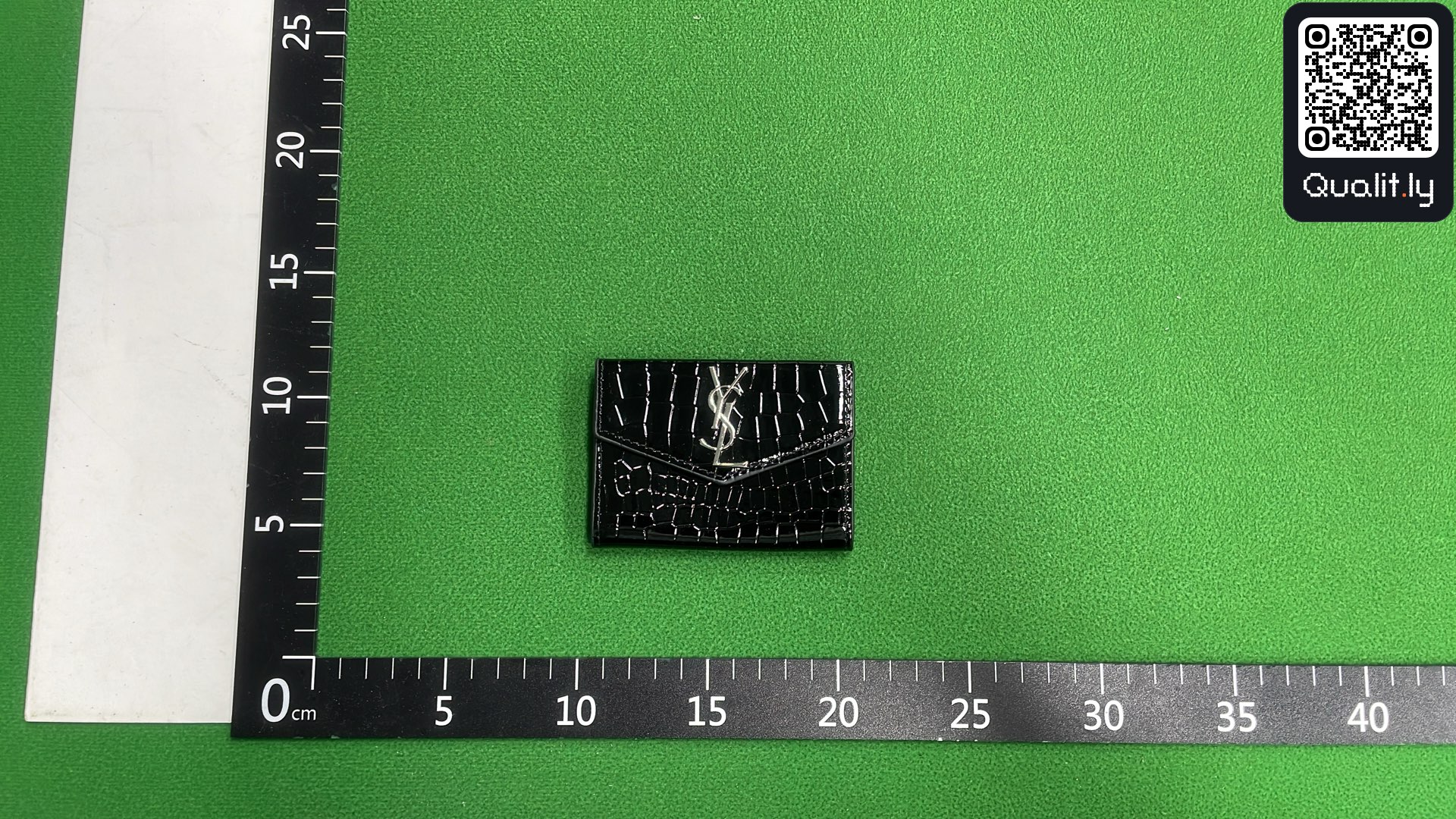 Wallet QC photo 1 of 167
