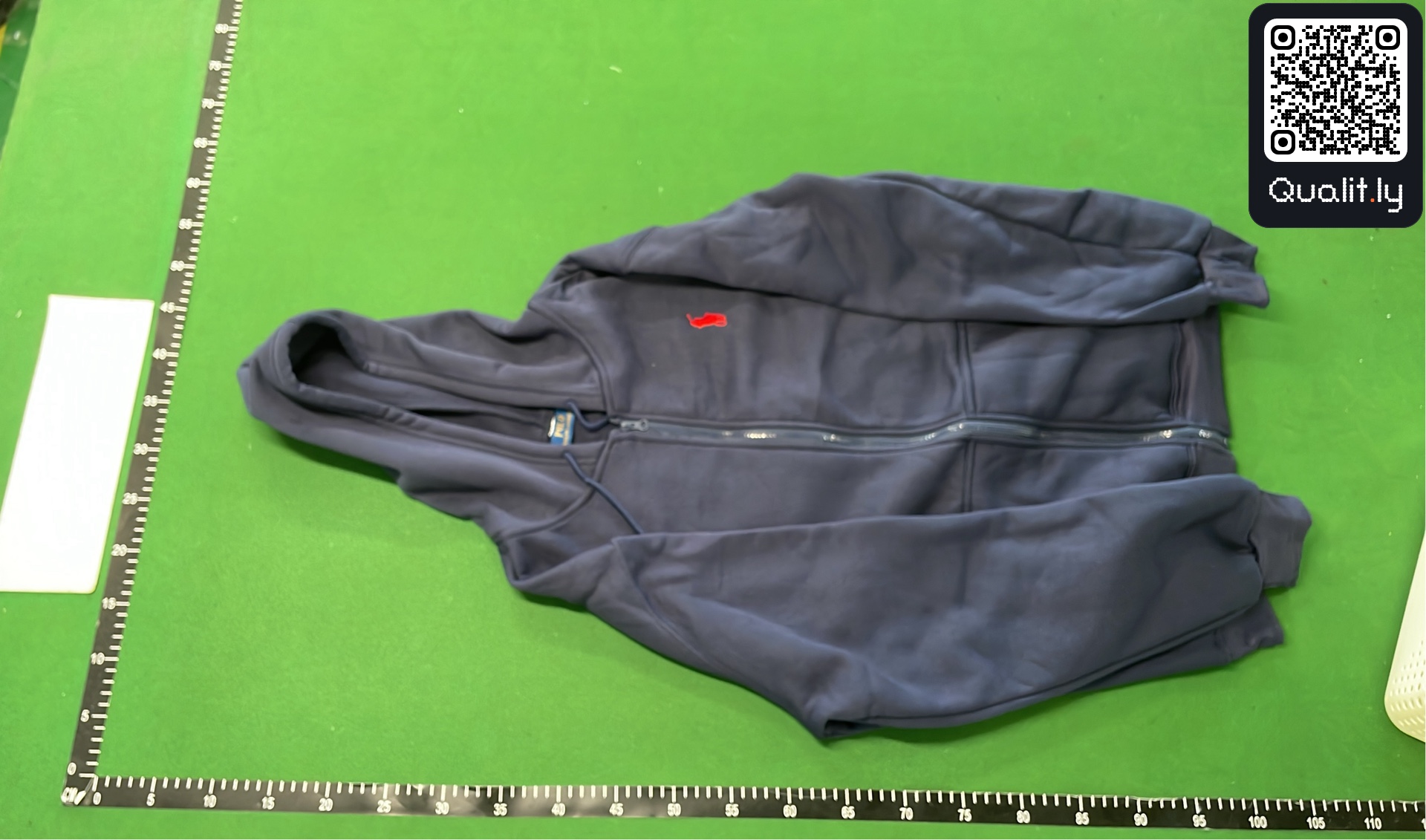 Hoodie QC photo 2 of 12