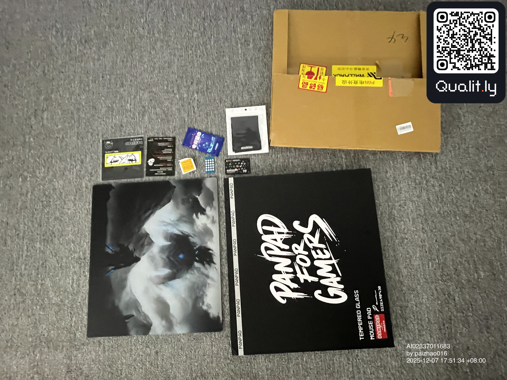 Foto QC 1 di 3