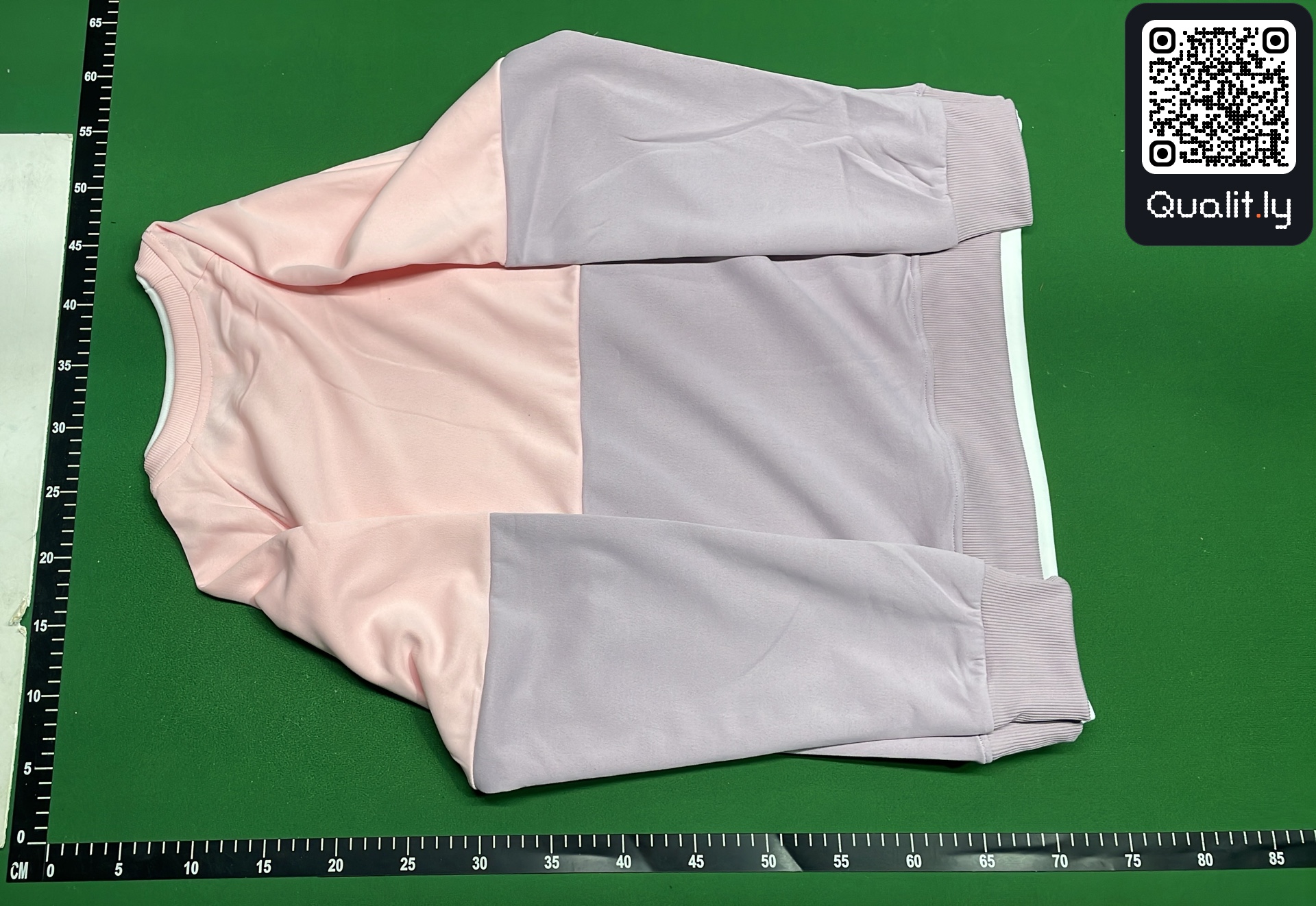Sweatshirt QC photo 3 of 4