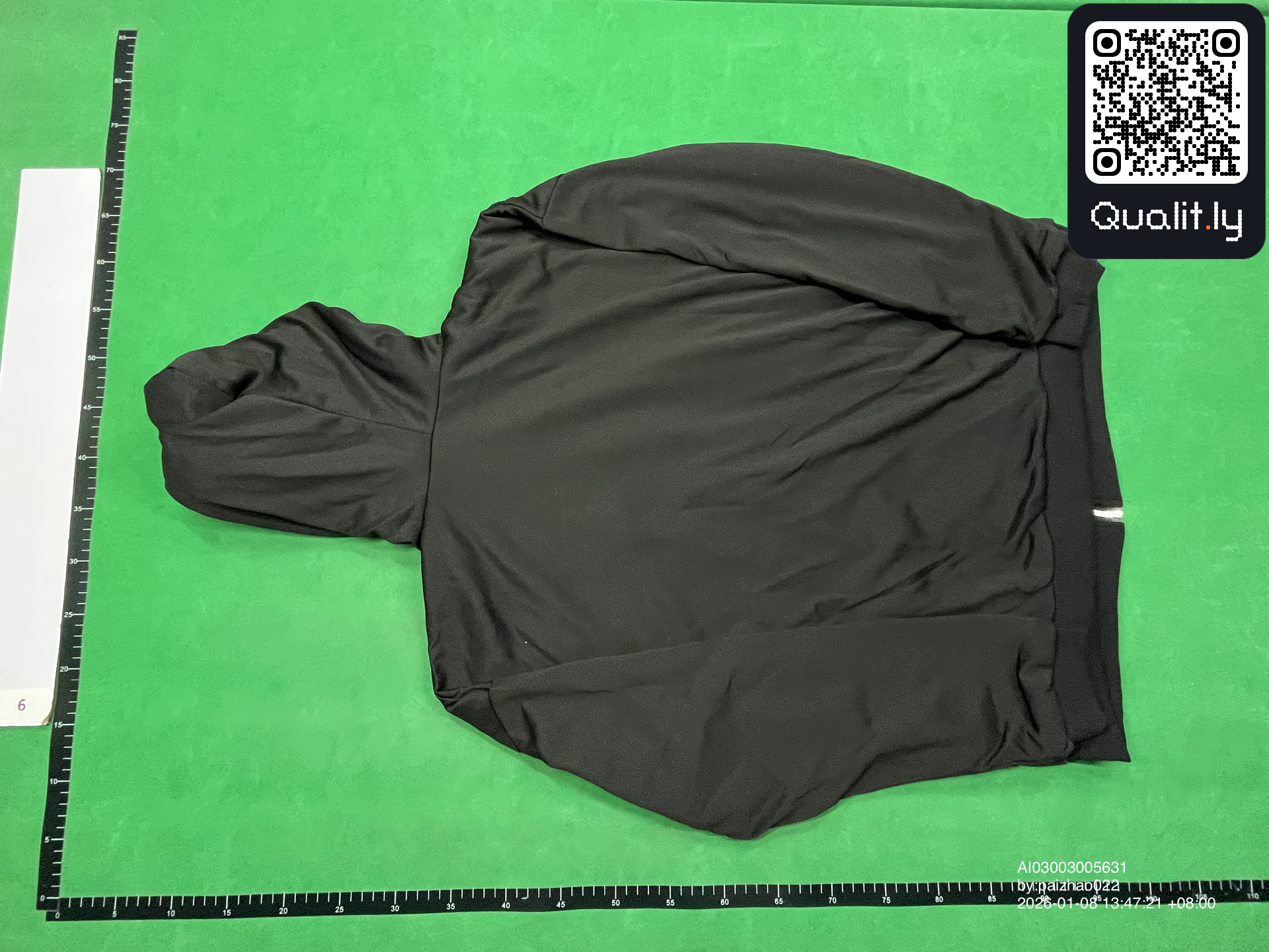 Hoodie — QC-foto 2 av 8