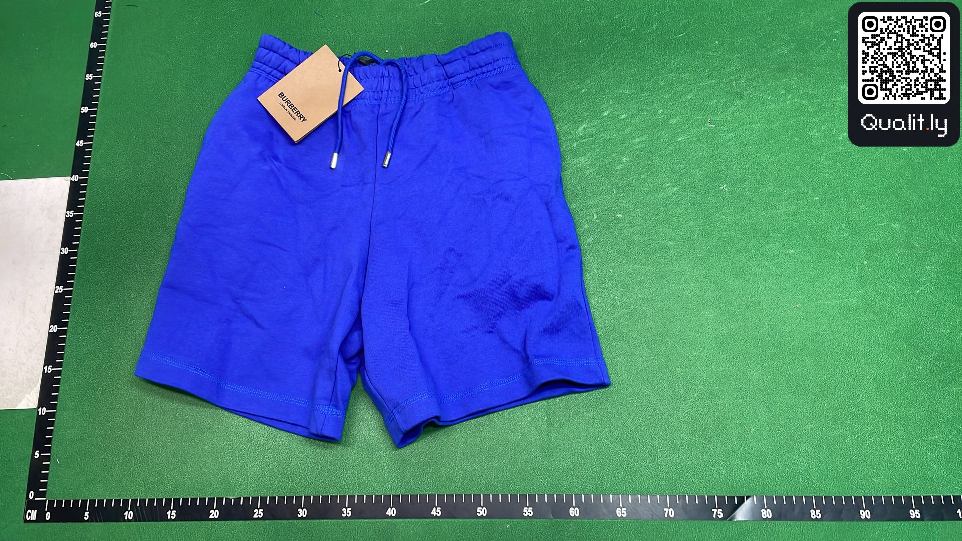 Short — photo QC 2 sur 21