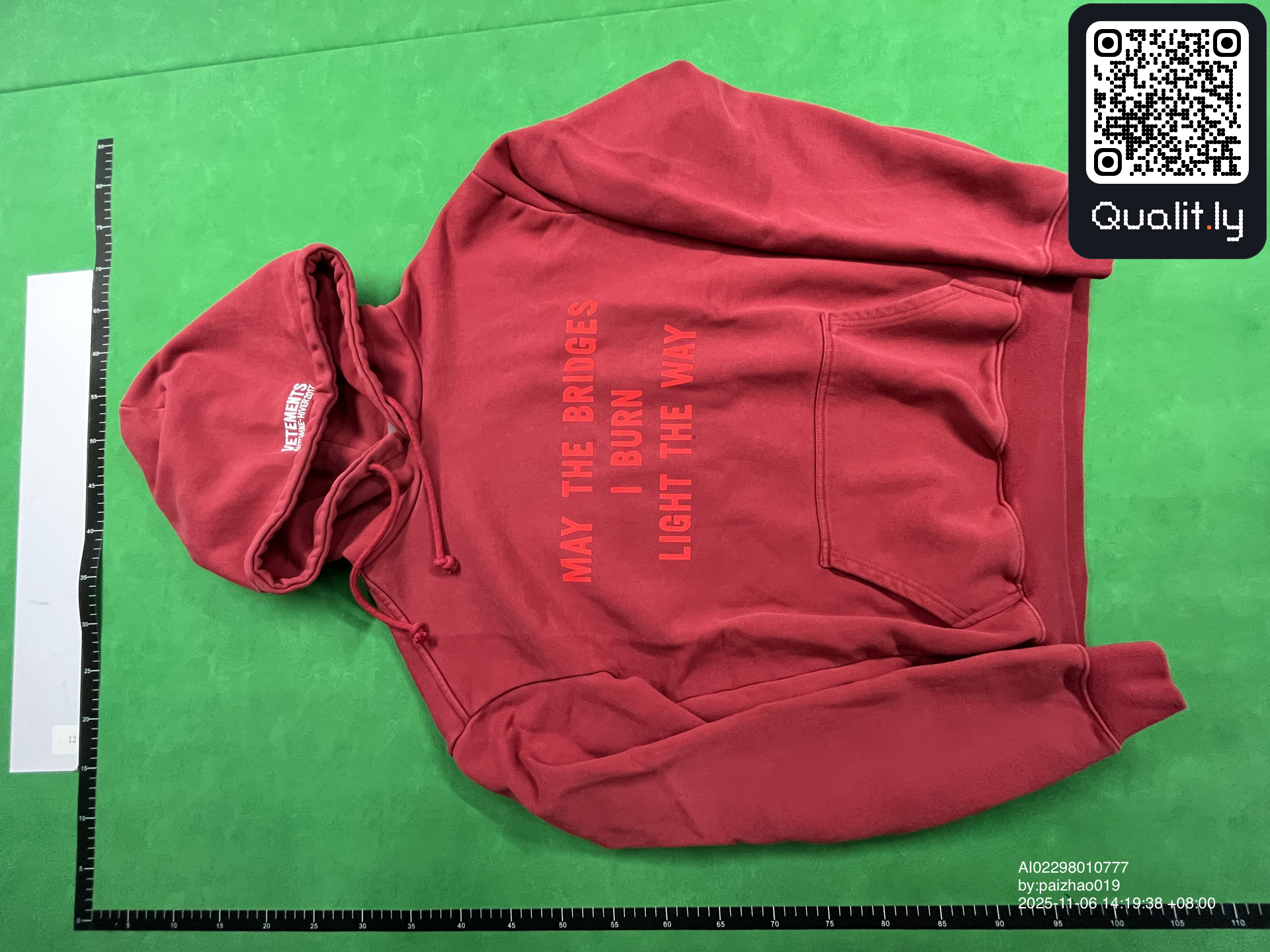 Hoodie — QC-foto 3 av 4