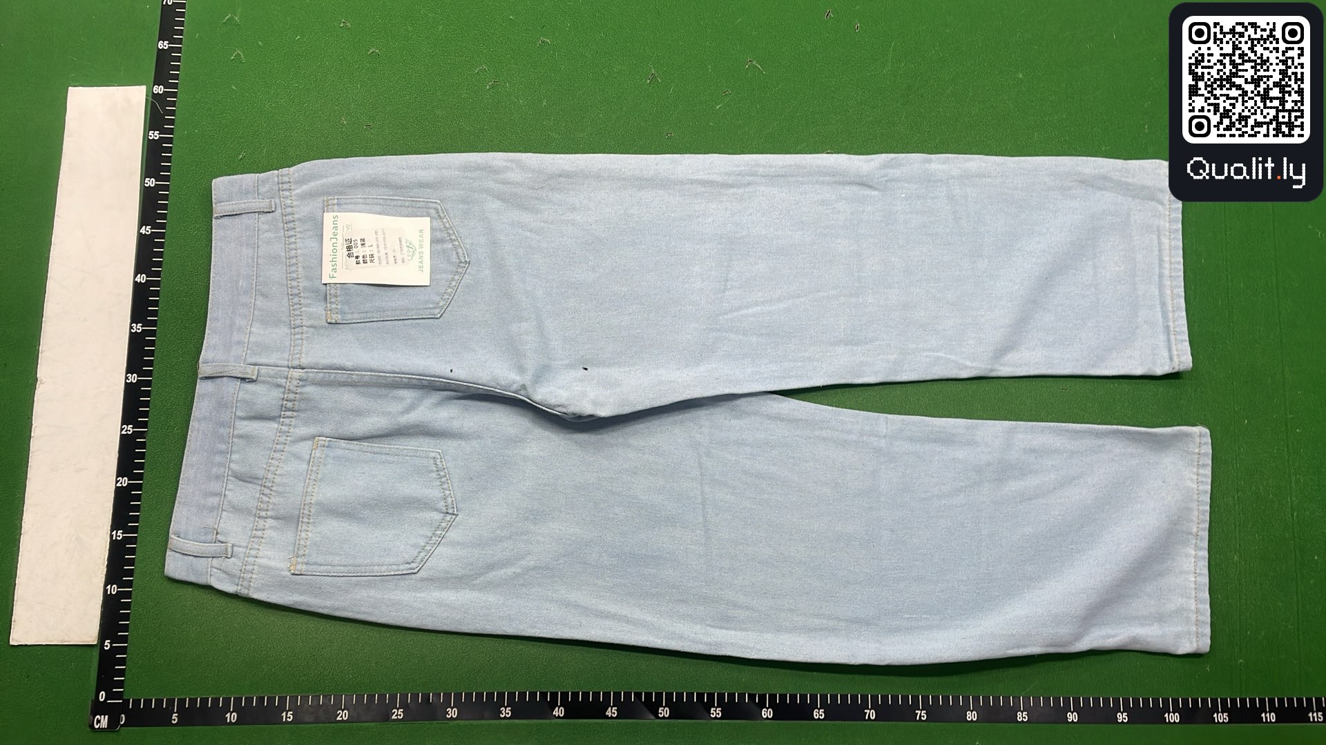 Jeans — QC-foto 3 av 4