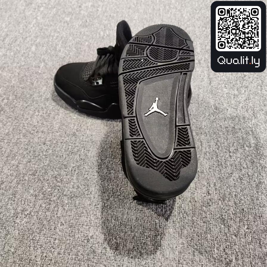 Sneakers QC photo 1 of 14