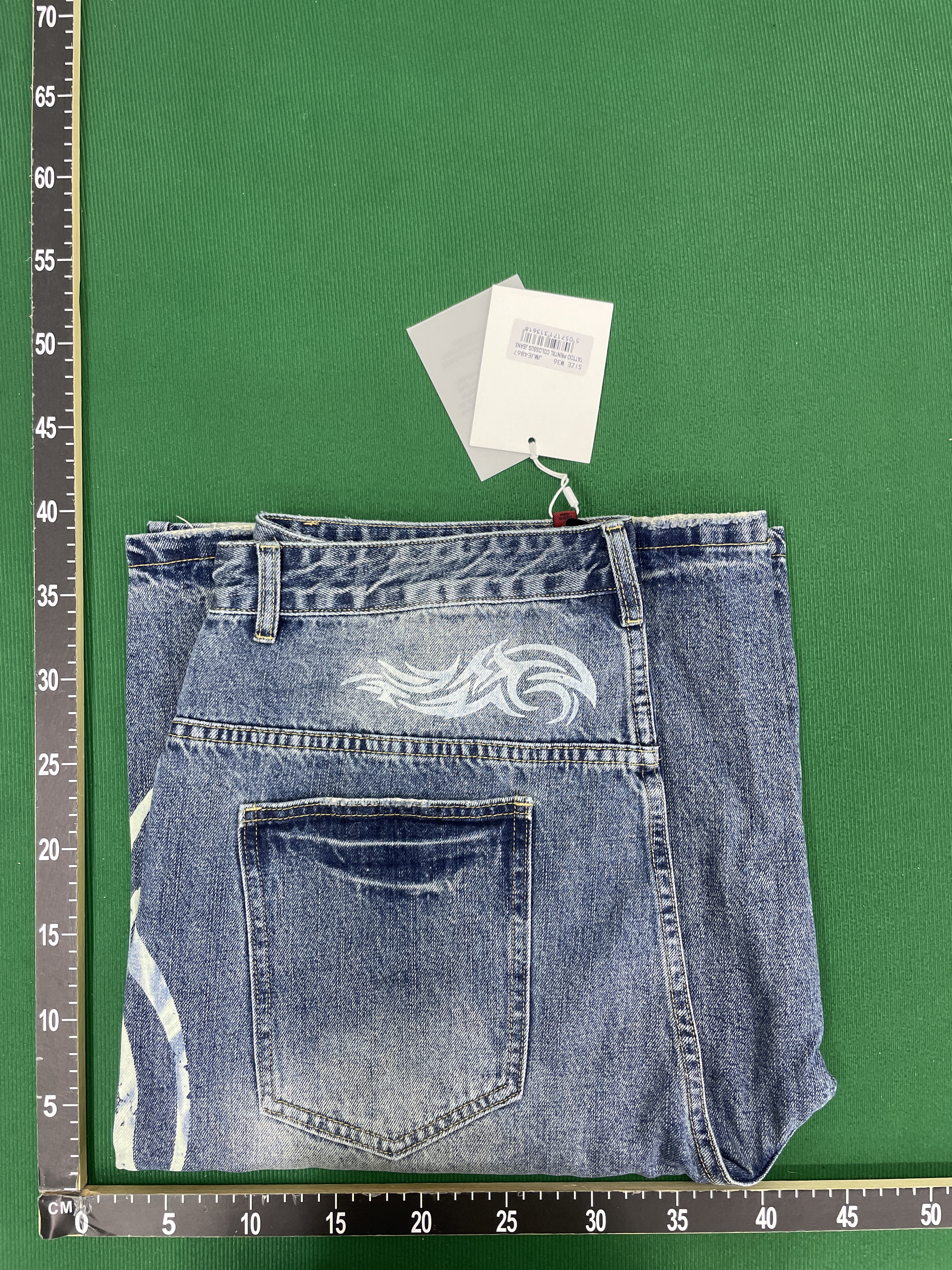 Jeans QC photo 1 of 35