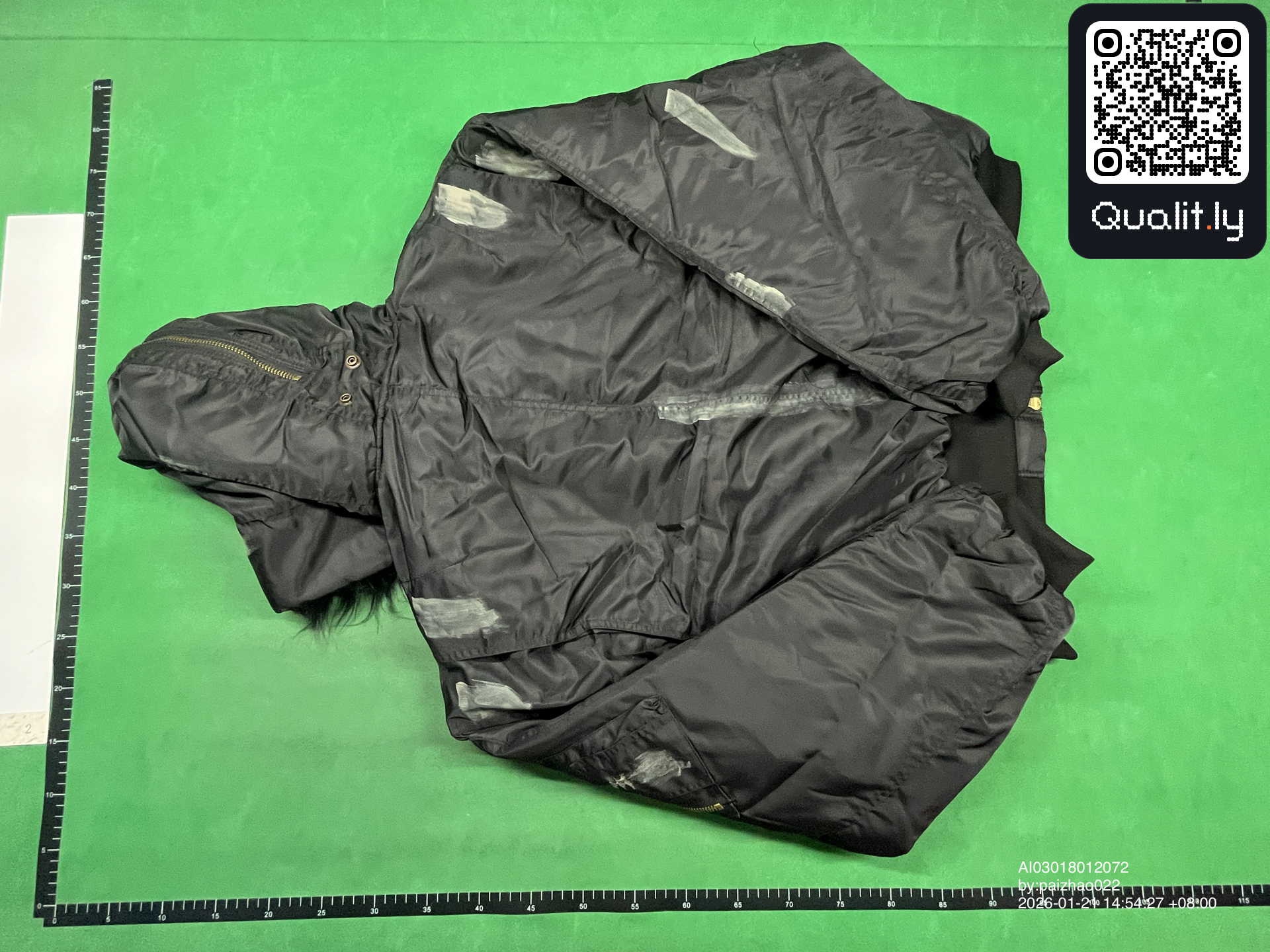 夹克 QC 照片 2 / 20