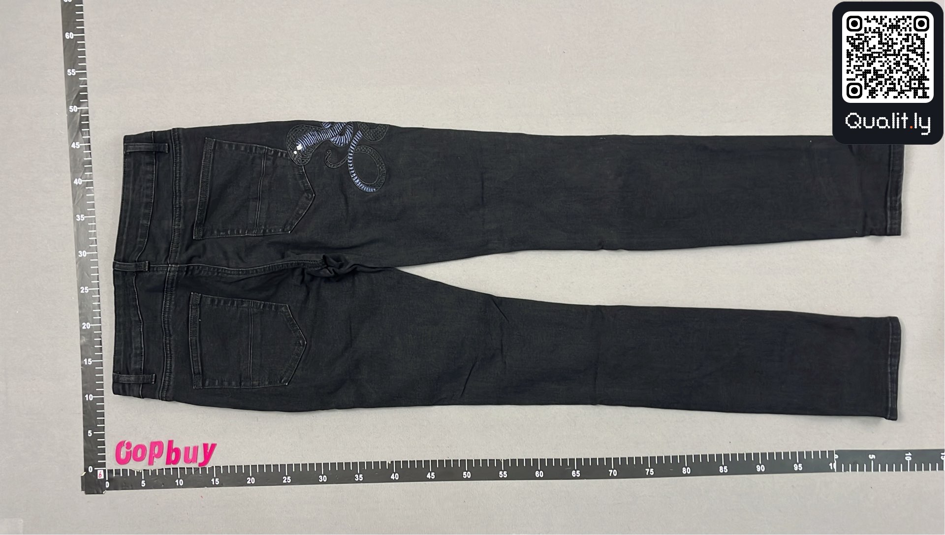 Jeans — QC-foto 3 van 24