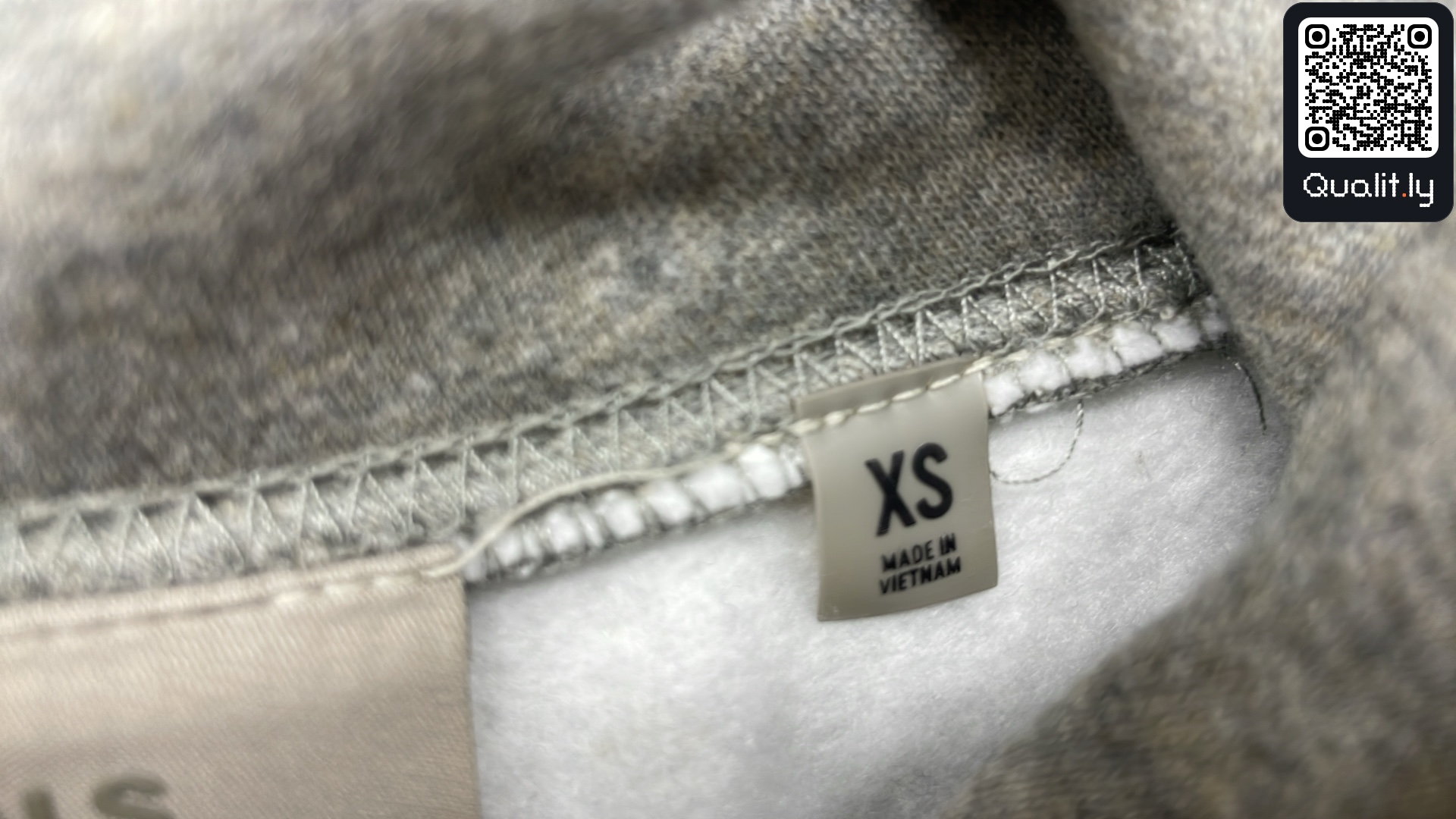 Hoodie QC photo 2 of 82