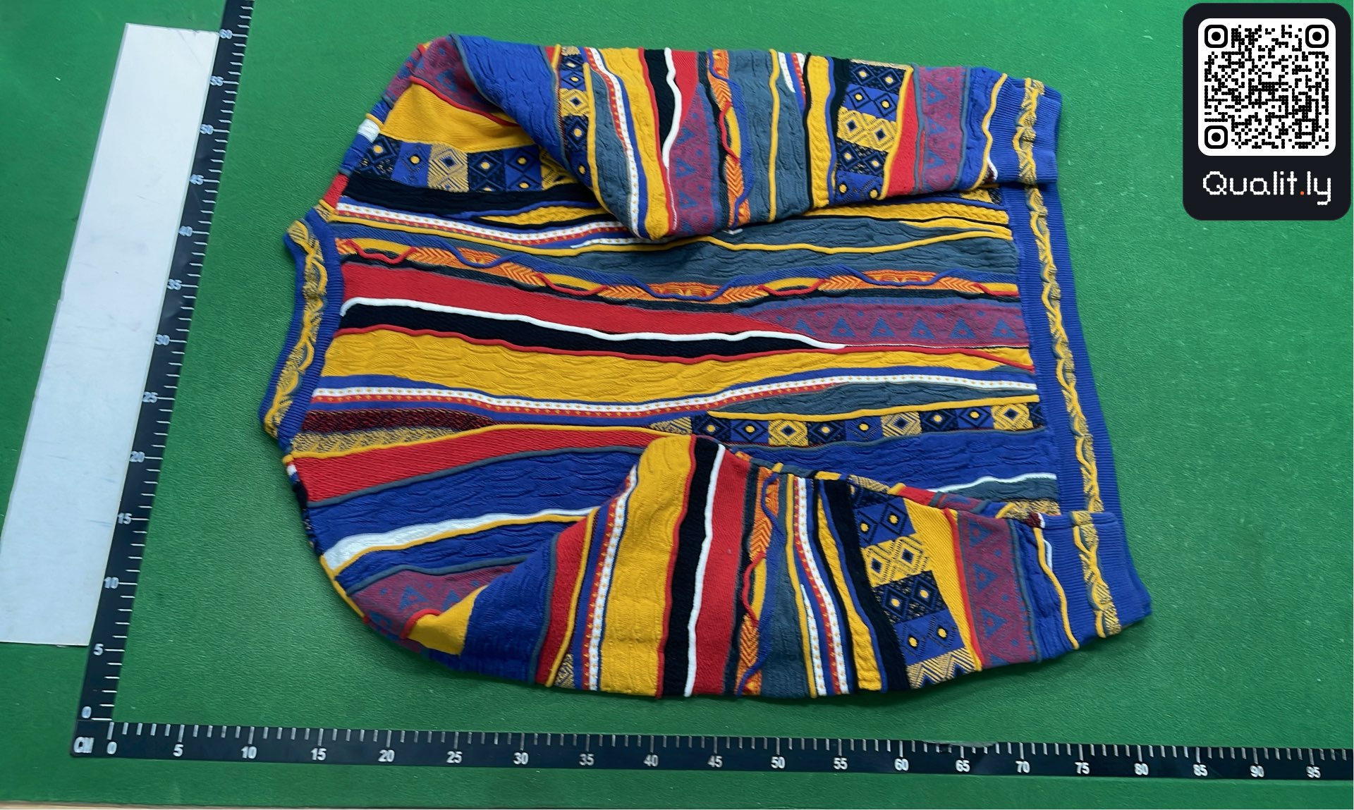 Sweater QC photo 3 of 4