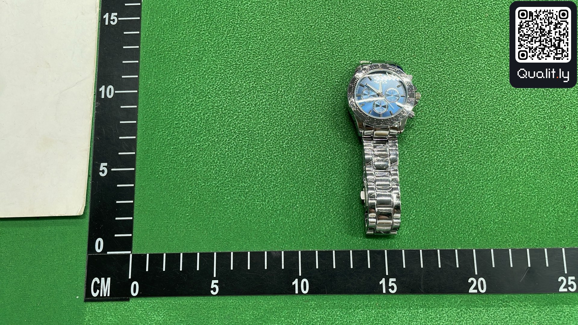 Montre — photo QC 1 sur 6