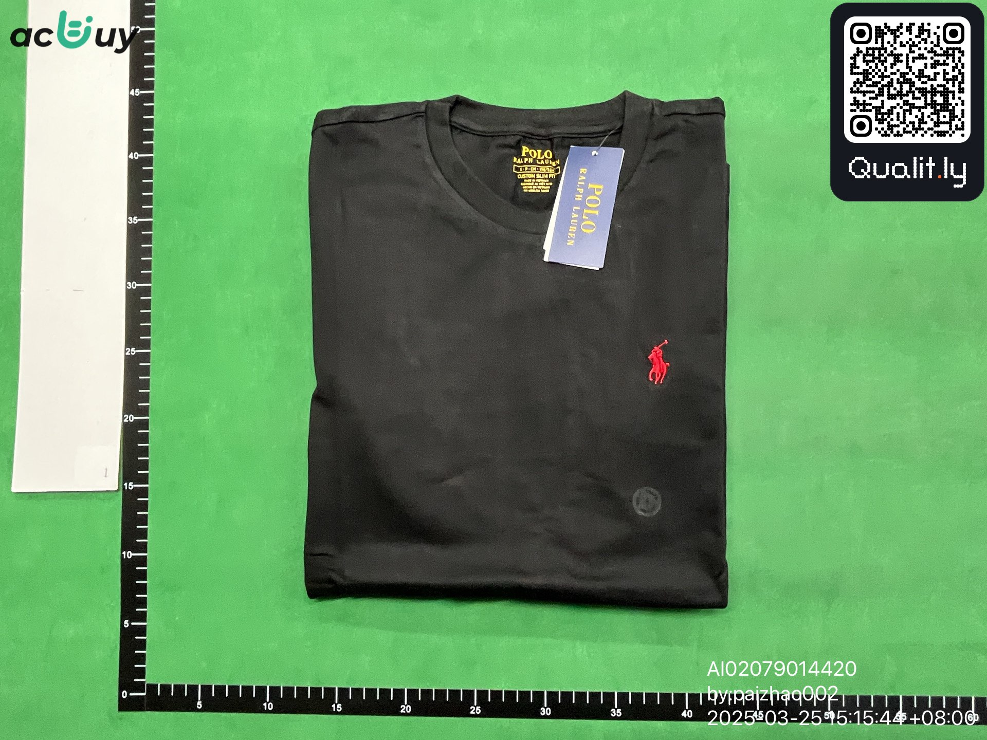 Tricou — fotografie QC 1 din 16