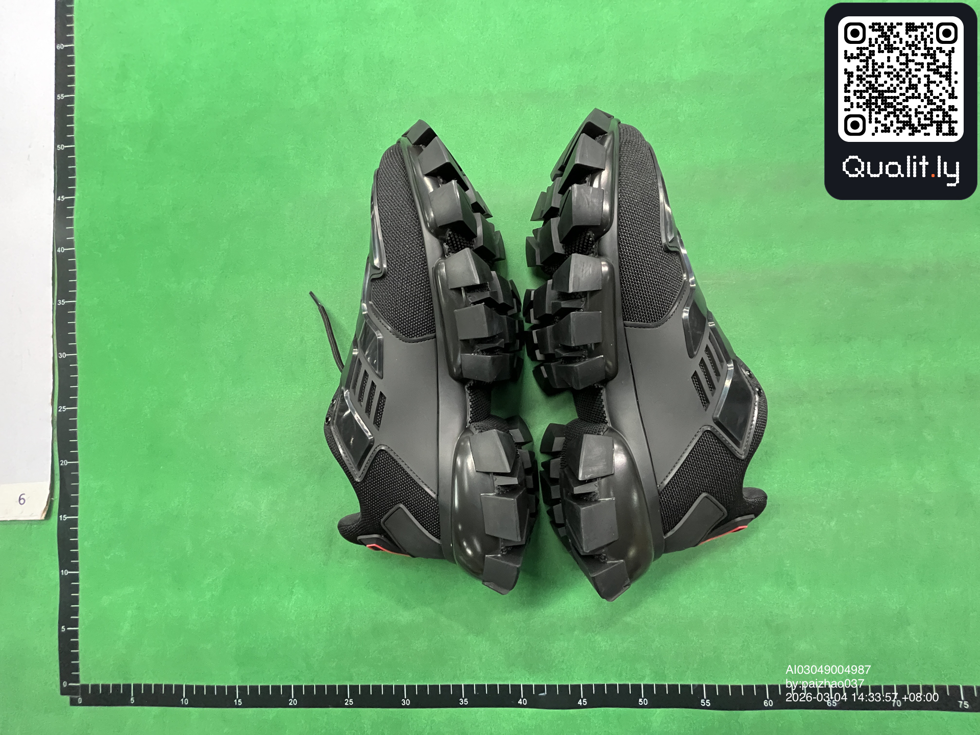 Sneakers — QC-foto 3 av 30
