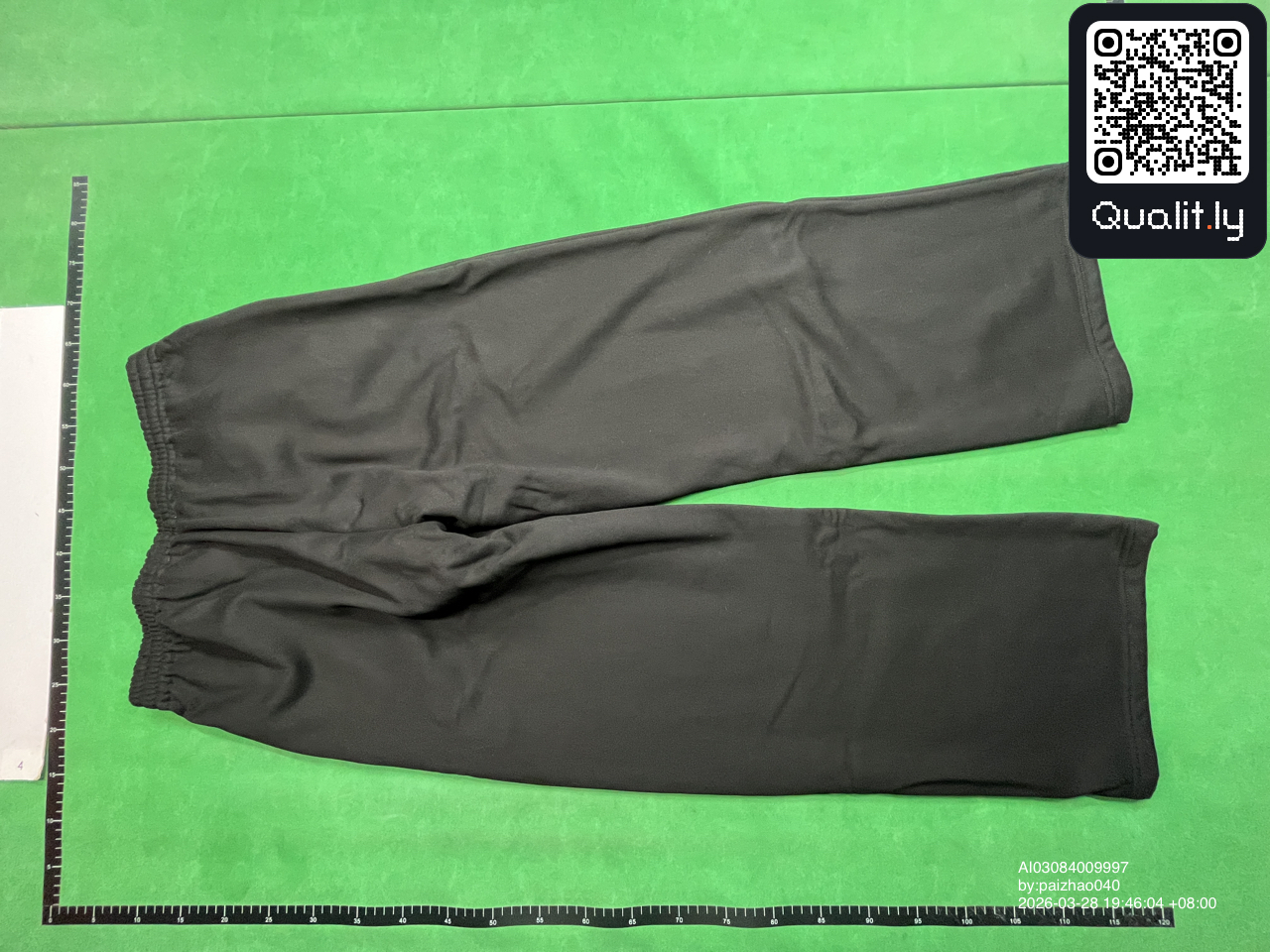 Pantalon — photo QC 2 sur 8