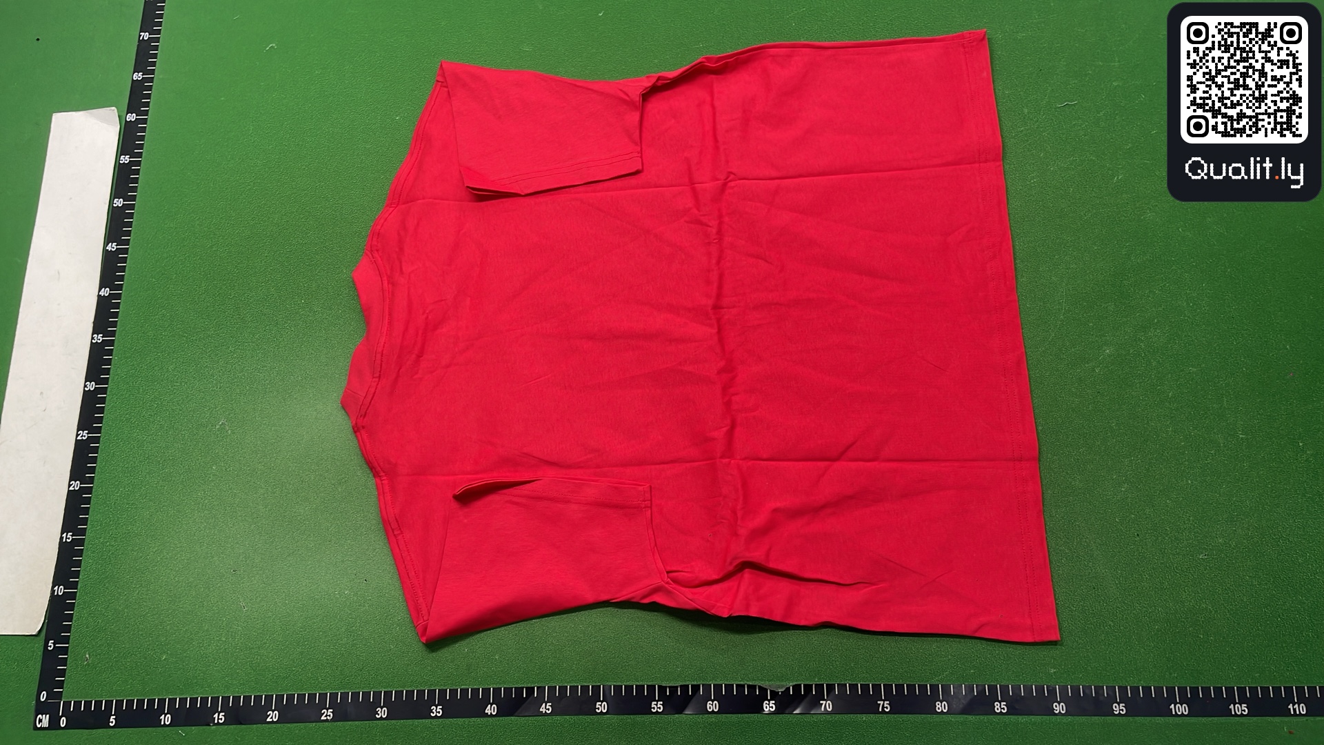 T-Shirt — QC-Foto 3 von 8