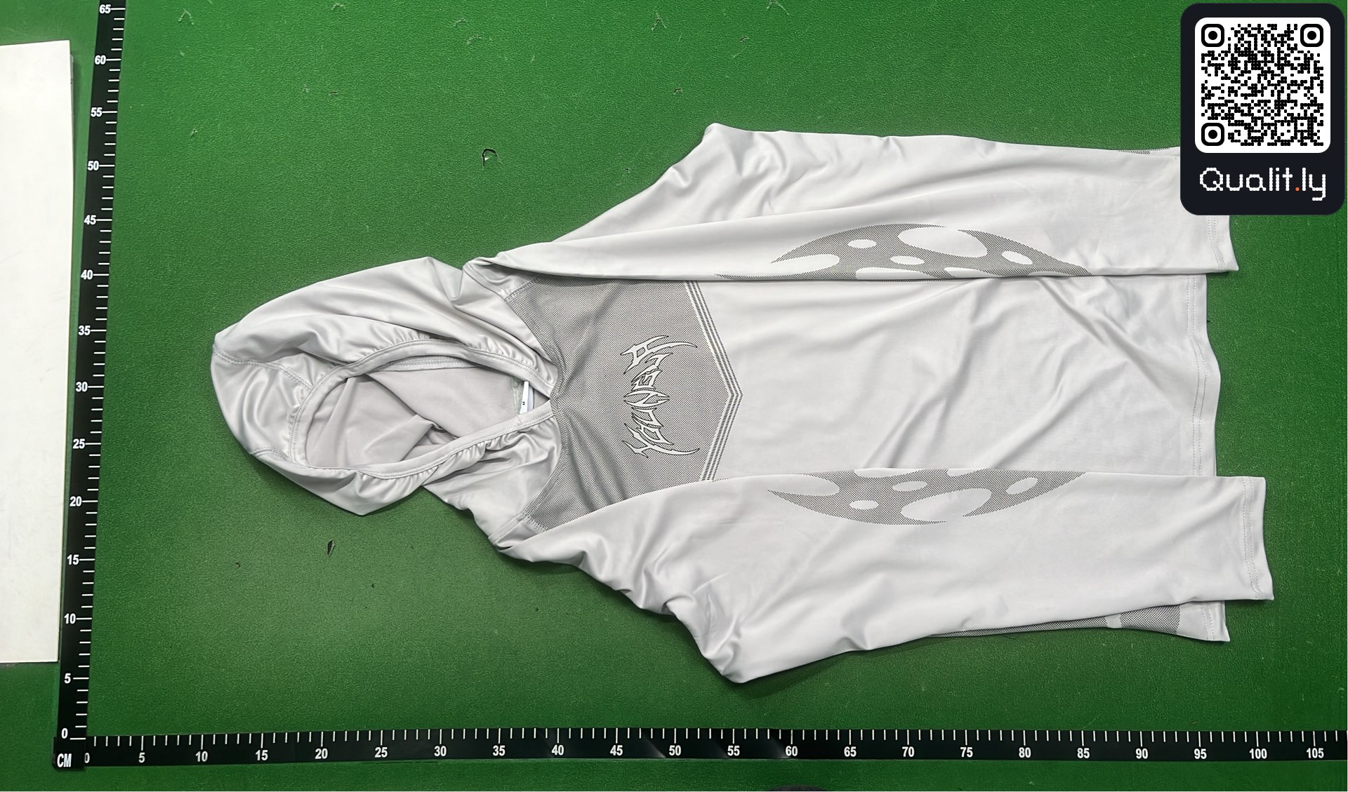T-shirt — photo QC 2 sur 8