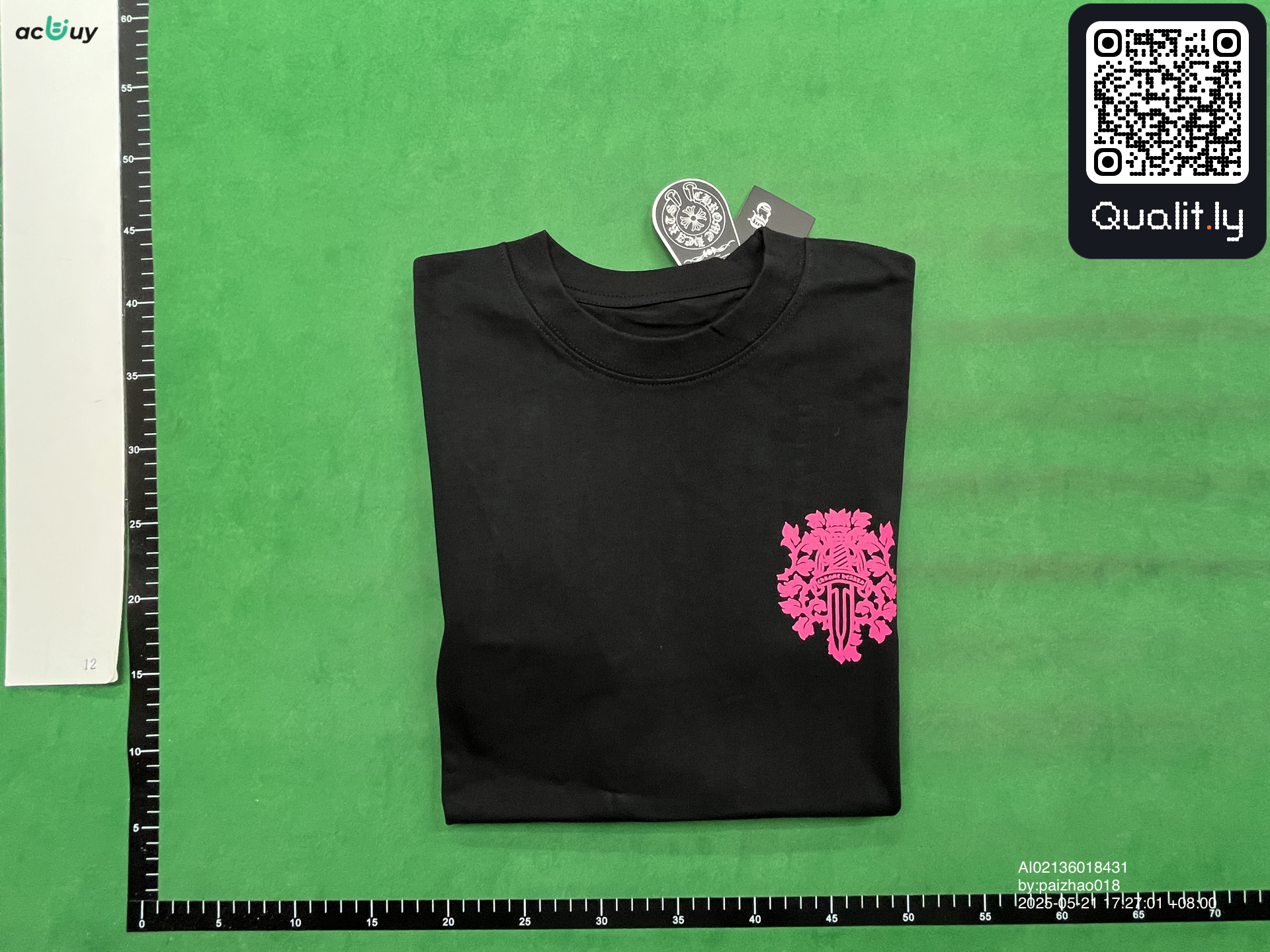 T-shirt — photo QC 1 sur 4
