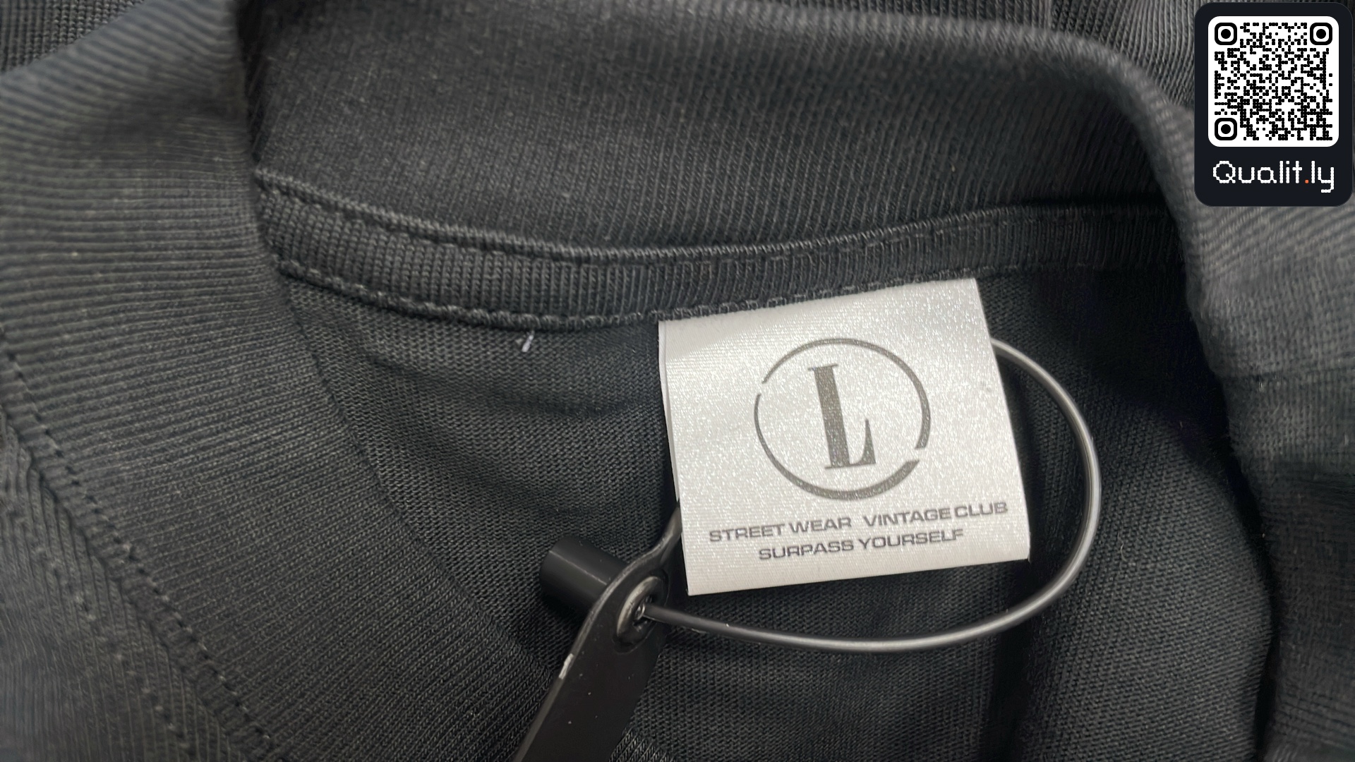 T-shirt QC photo 1 of 30