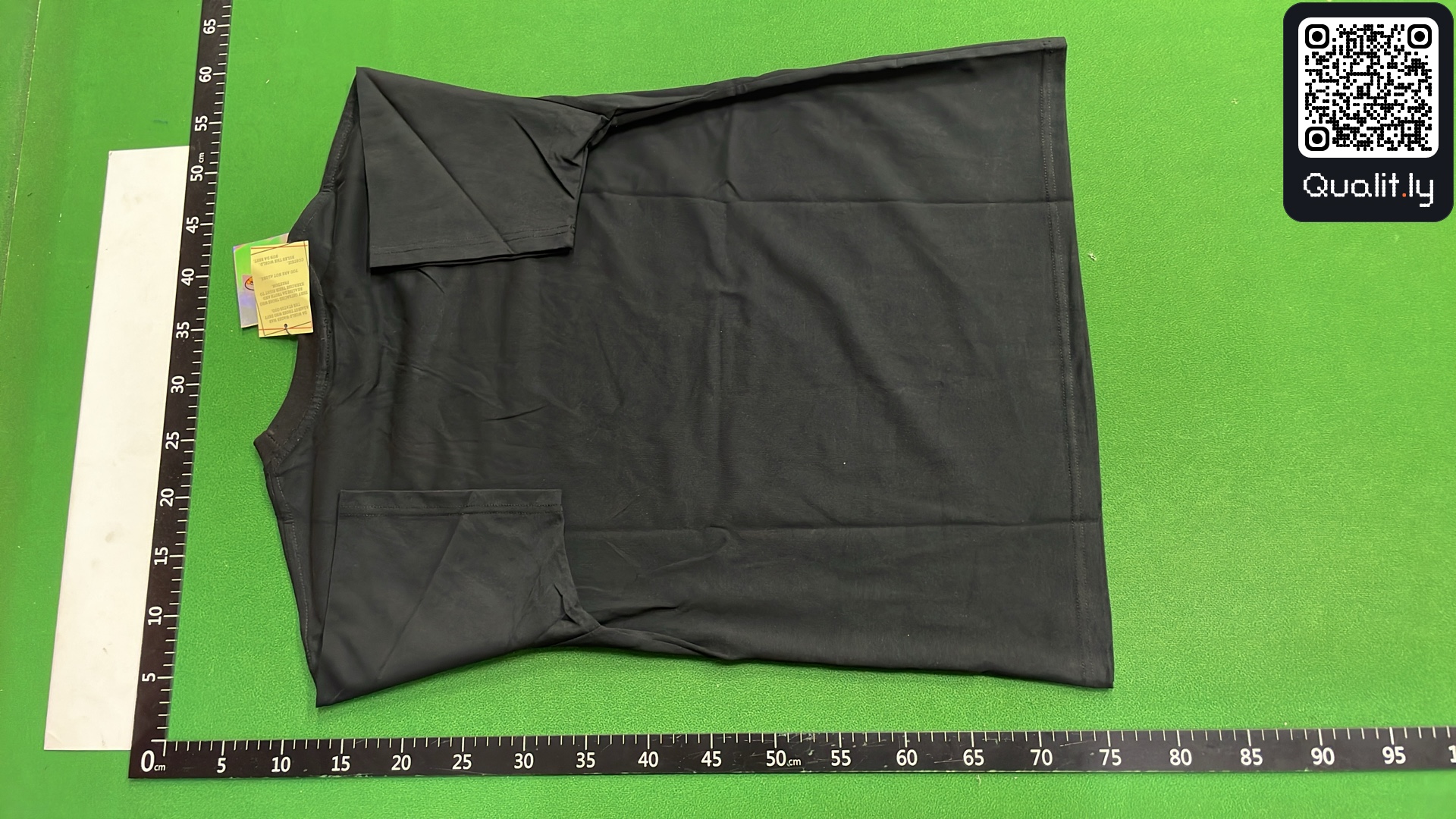 T-Shirt — QC-Foto 3 von 4