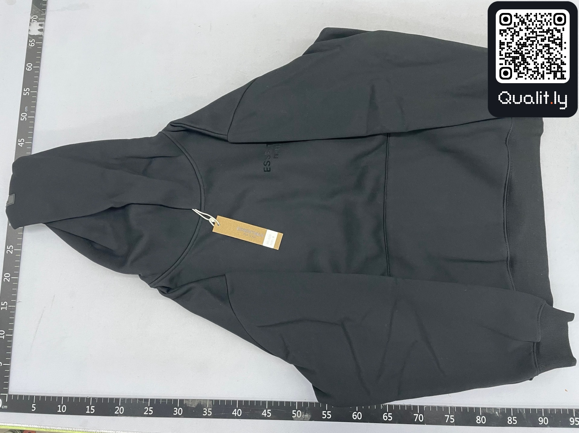 Hoodie — QC-Foto 3 von 71