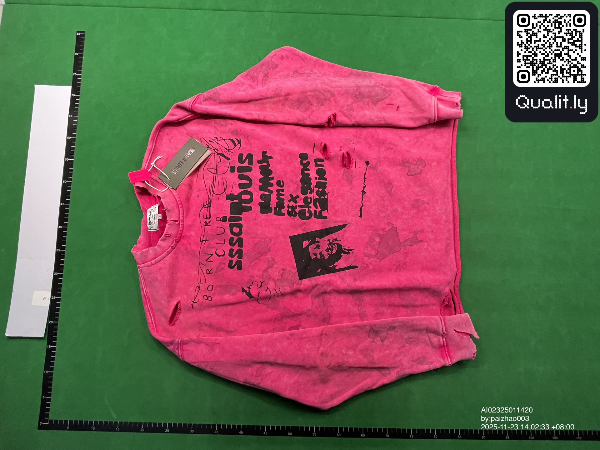 Sweat — photo QC 3 sur 8