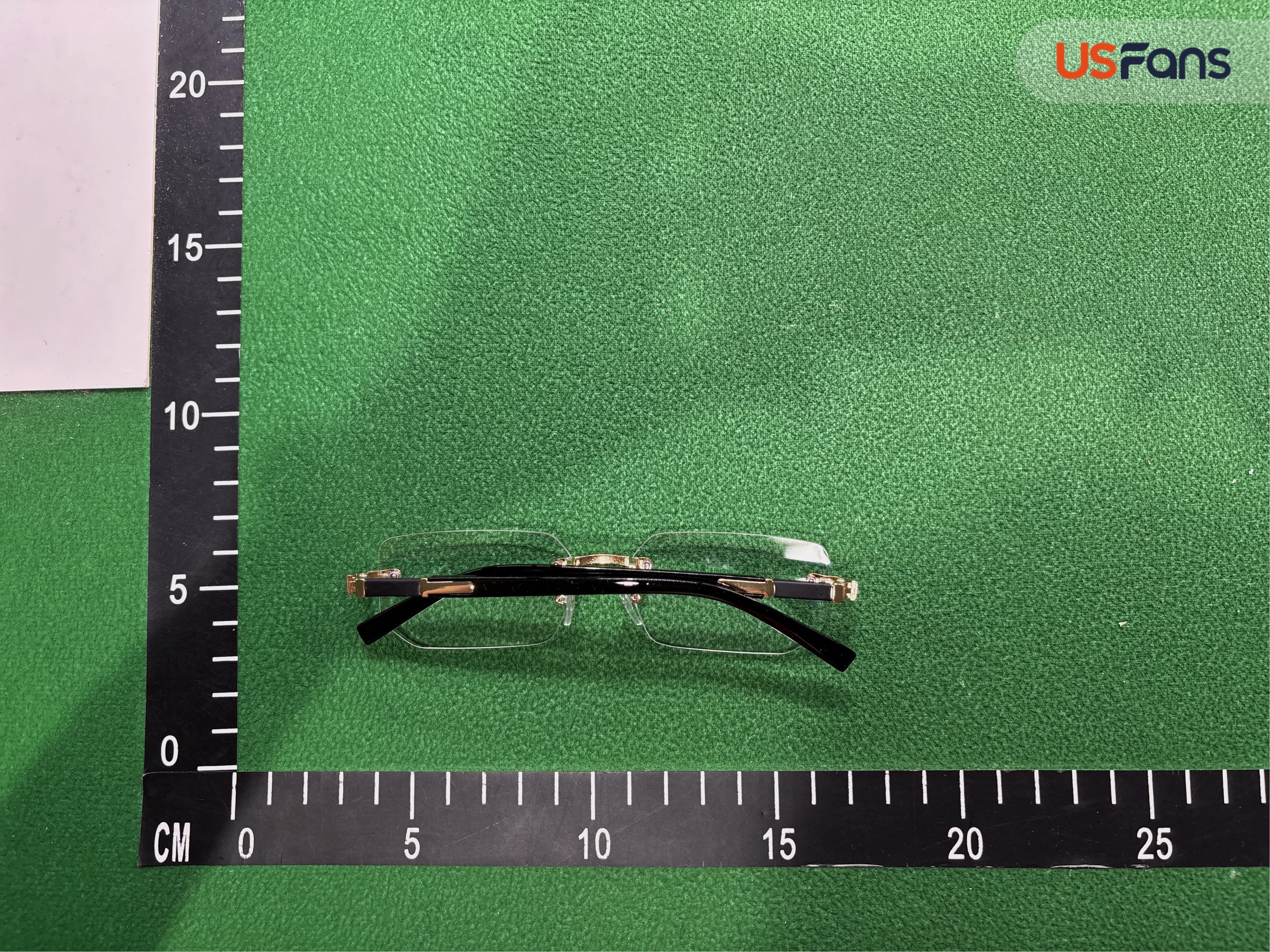 Sunglasses QC photo 2 of 67