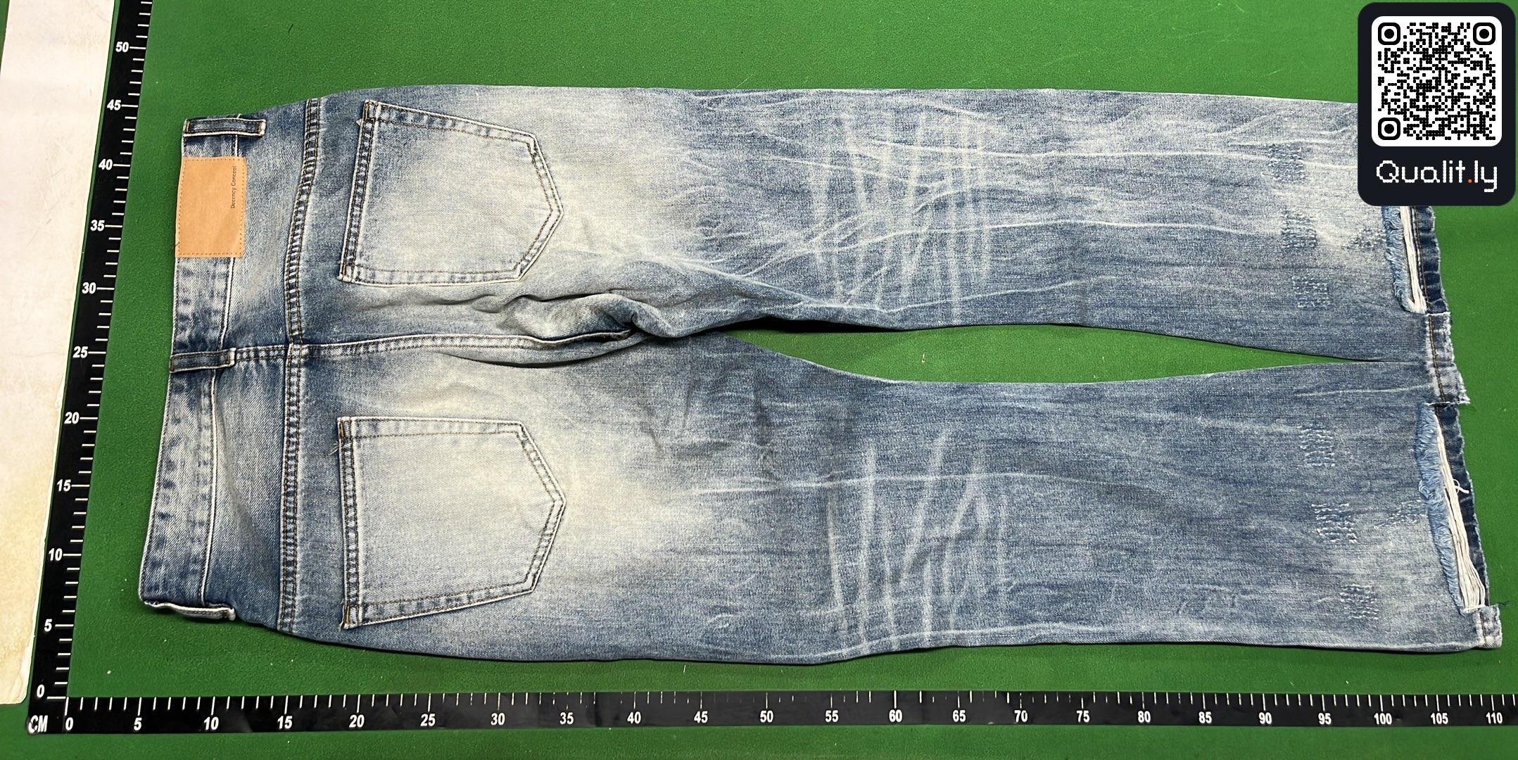 Jeansy — zdjęcie QC 3 z 30