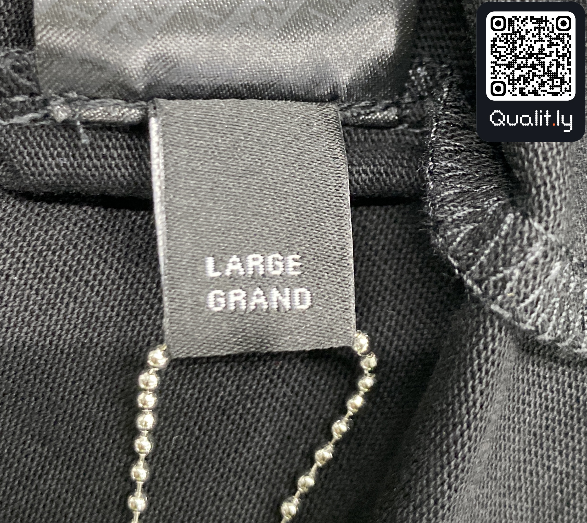 Camiseta — foto QC 1 de 38