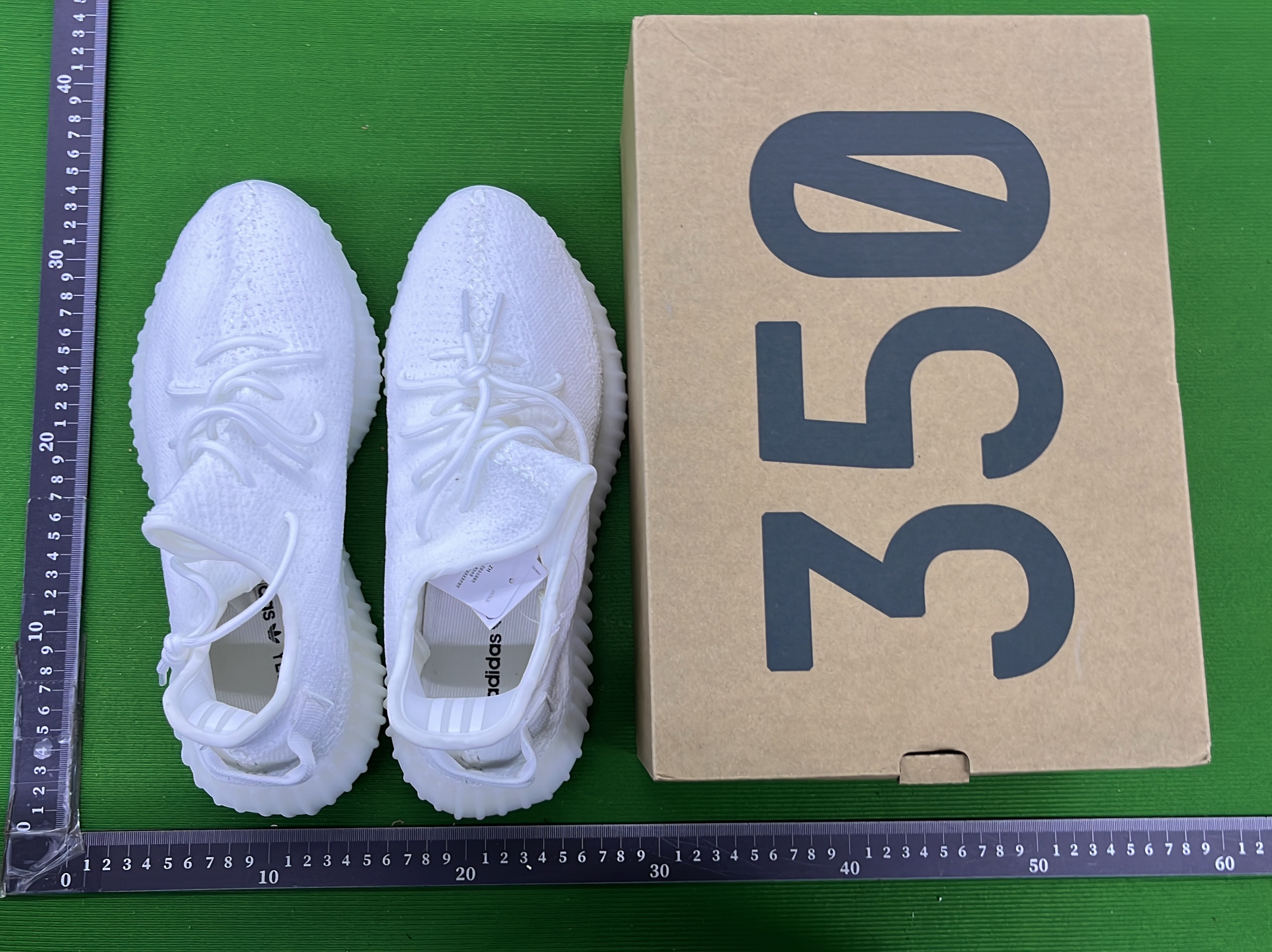 Sneakers QC photo 1 of 6