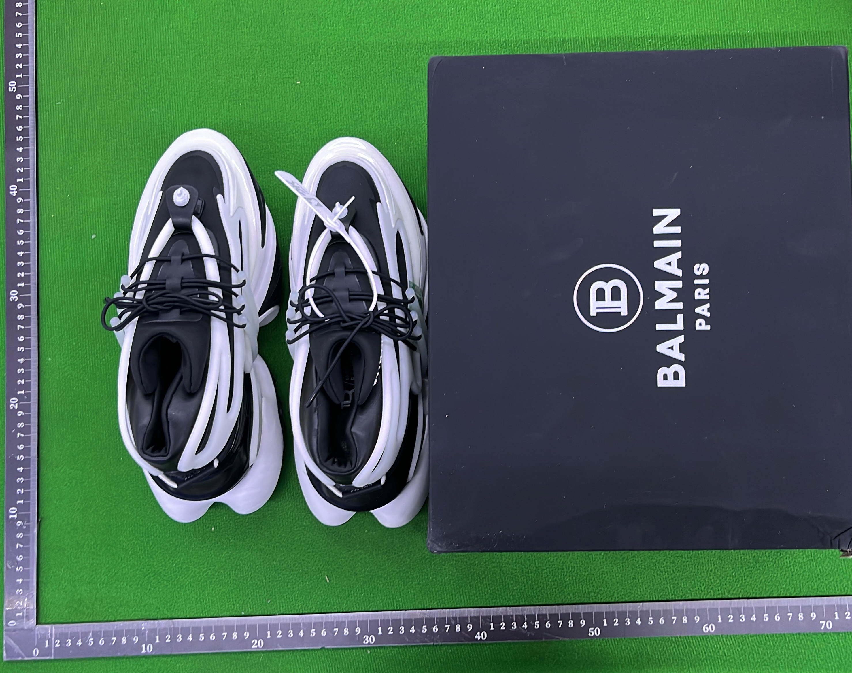 Sneakersy — zdjęcie QC 1 z 6