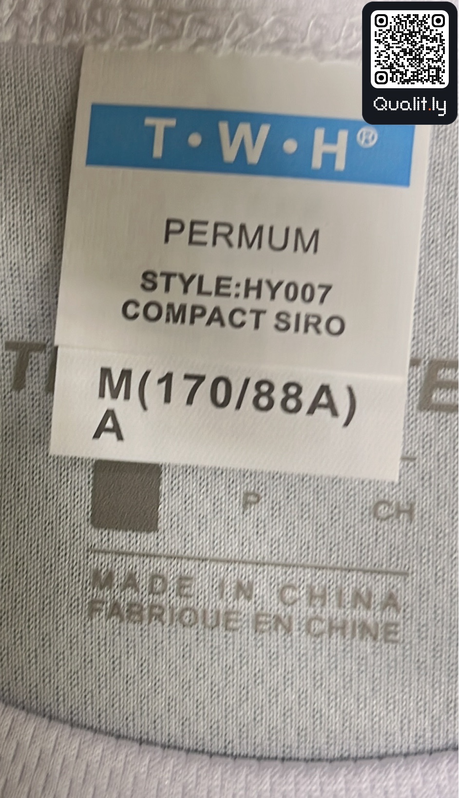 T-shirt — foto QC 1 di 10