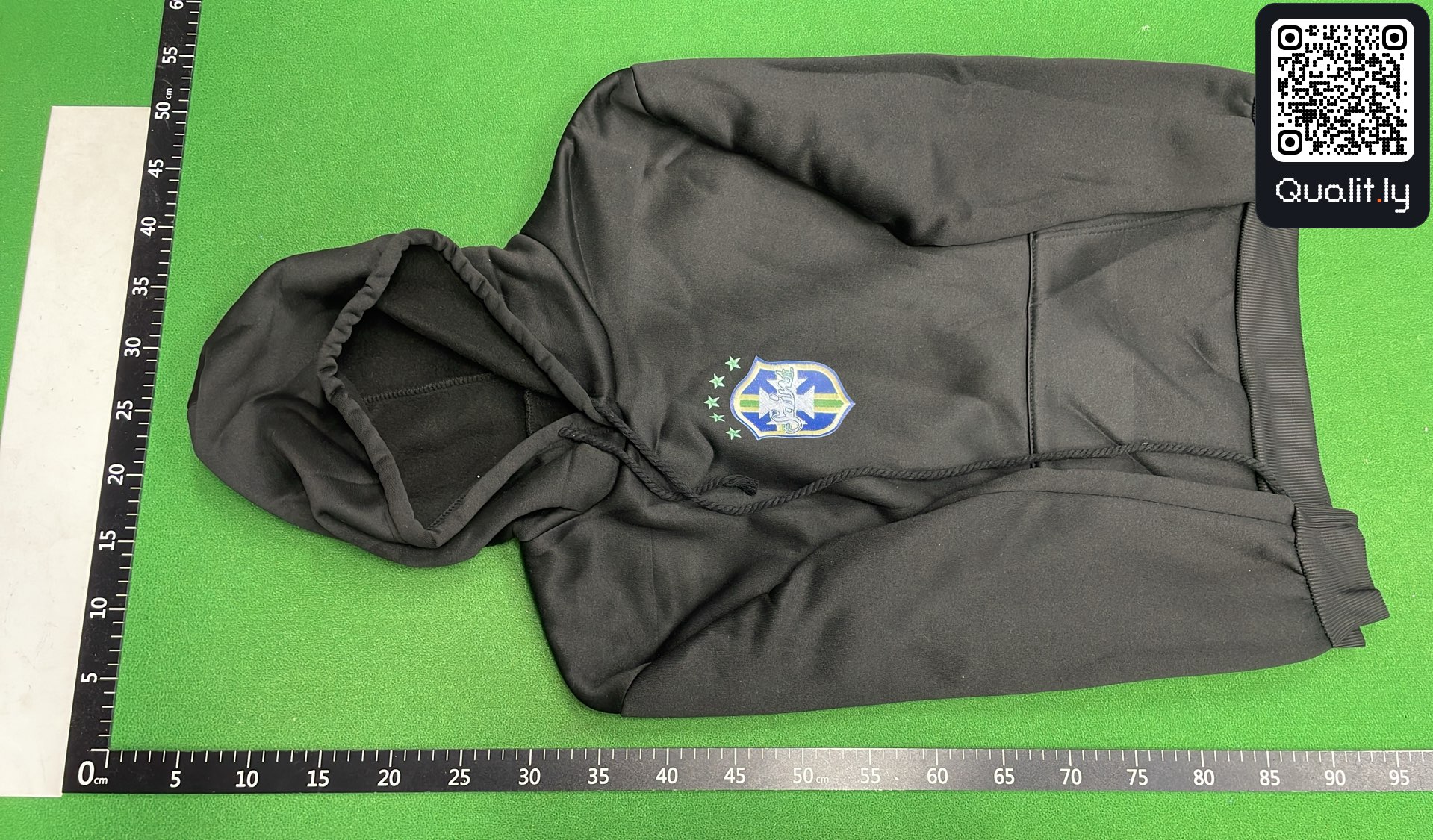 Bluza z kapturem — zdjęcie QC 2 z 109