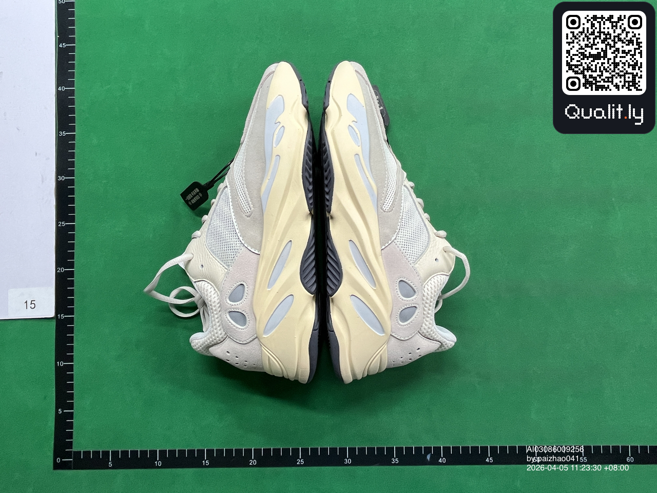 球鞋 QC 照片 1 / 30