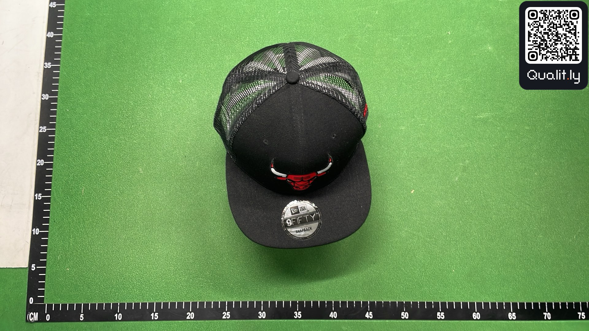 Pet — QC-foto 1 van 3