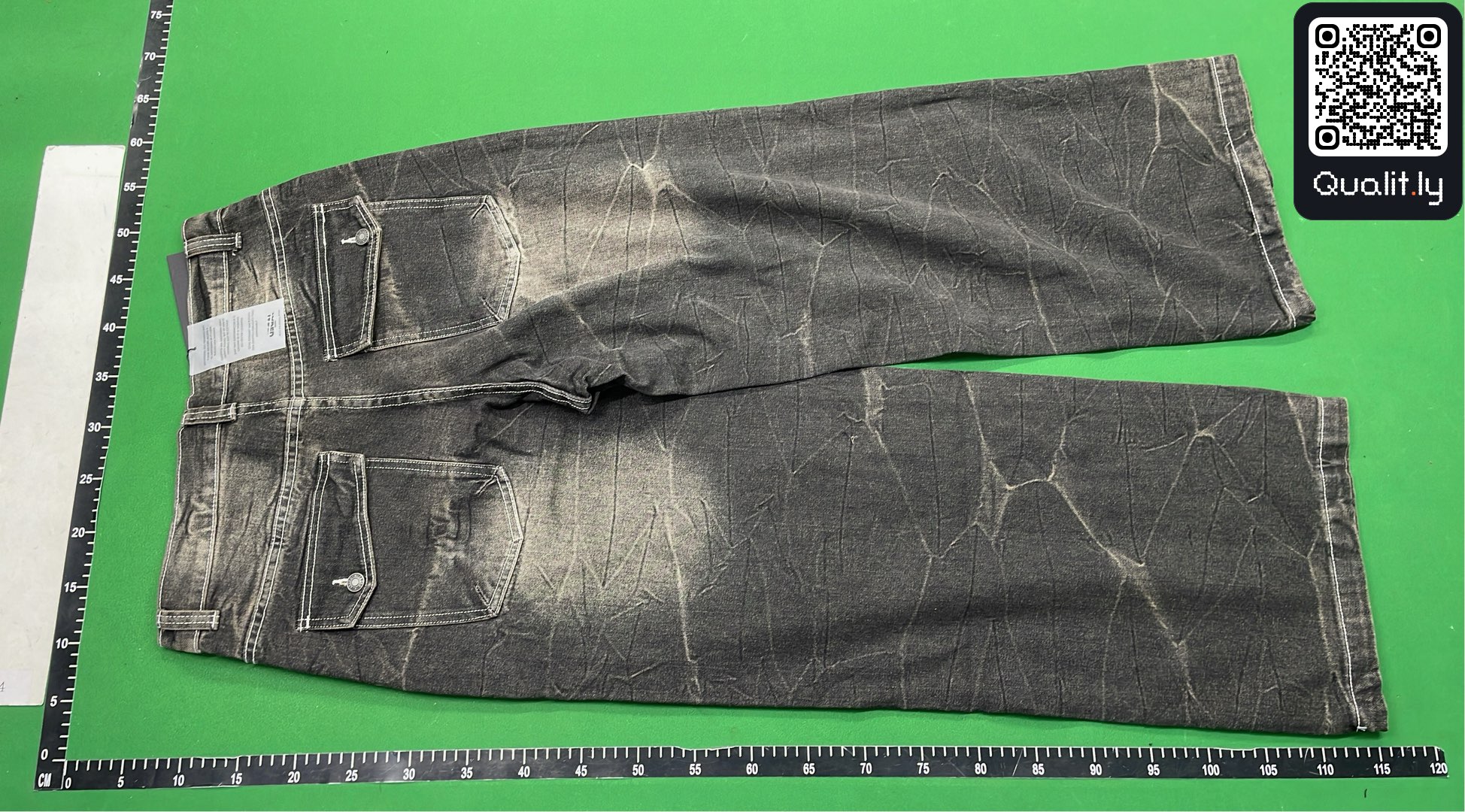 Jeans — QC-foto 3 av 18