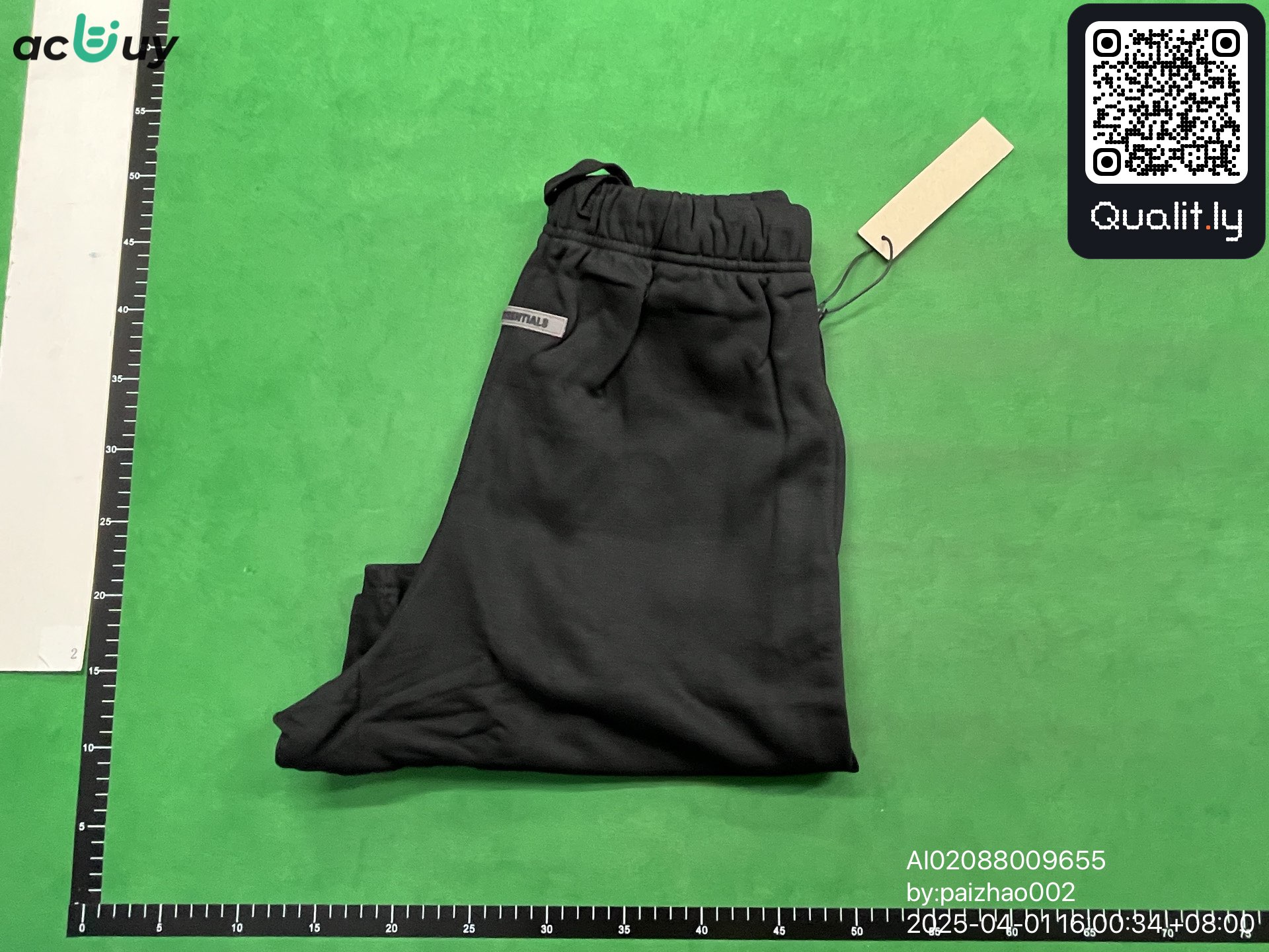 Pantaloni scurți — fotografie QC 1 din 44