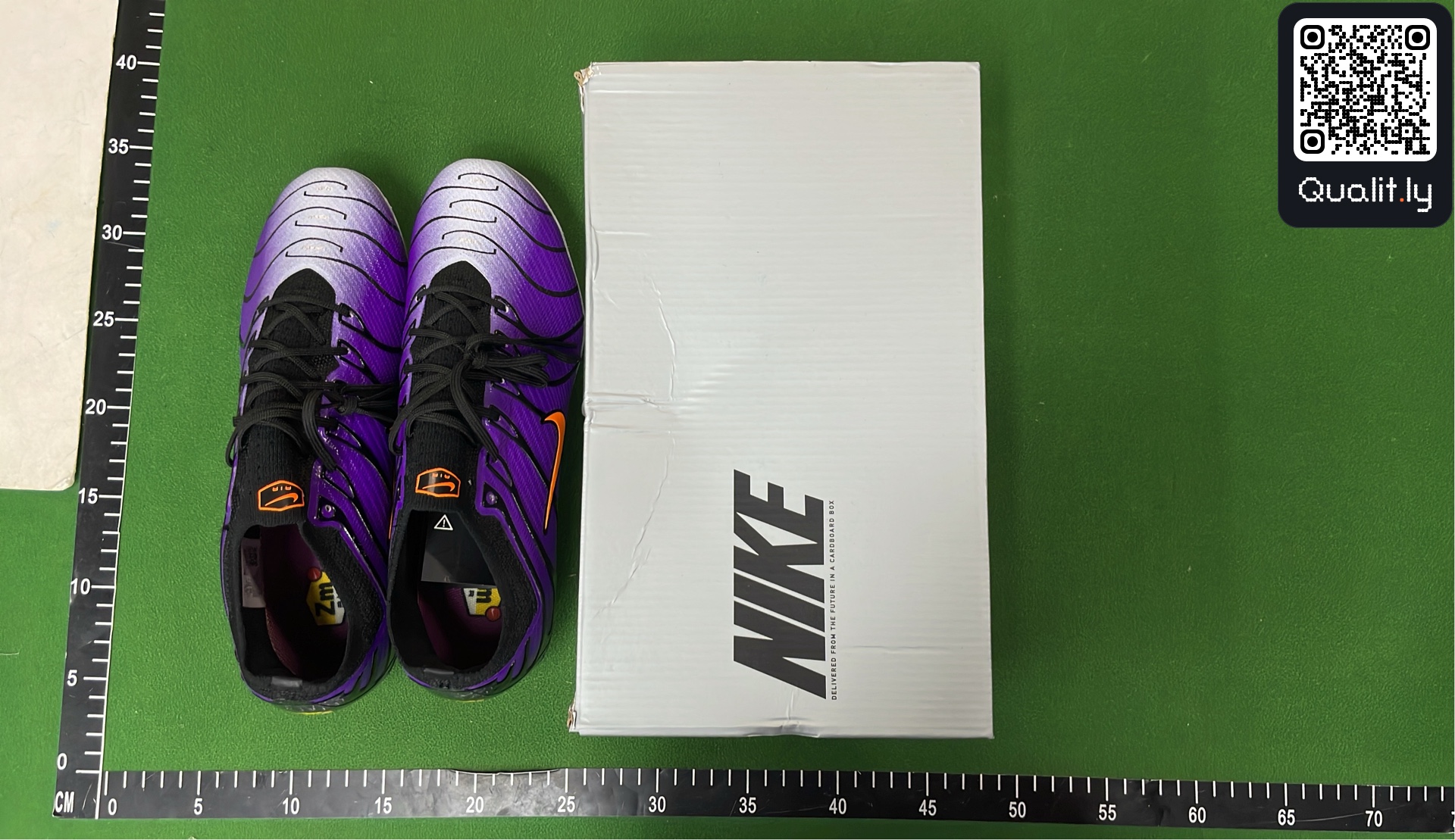 球鞋 QC 照片 1 / 18