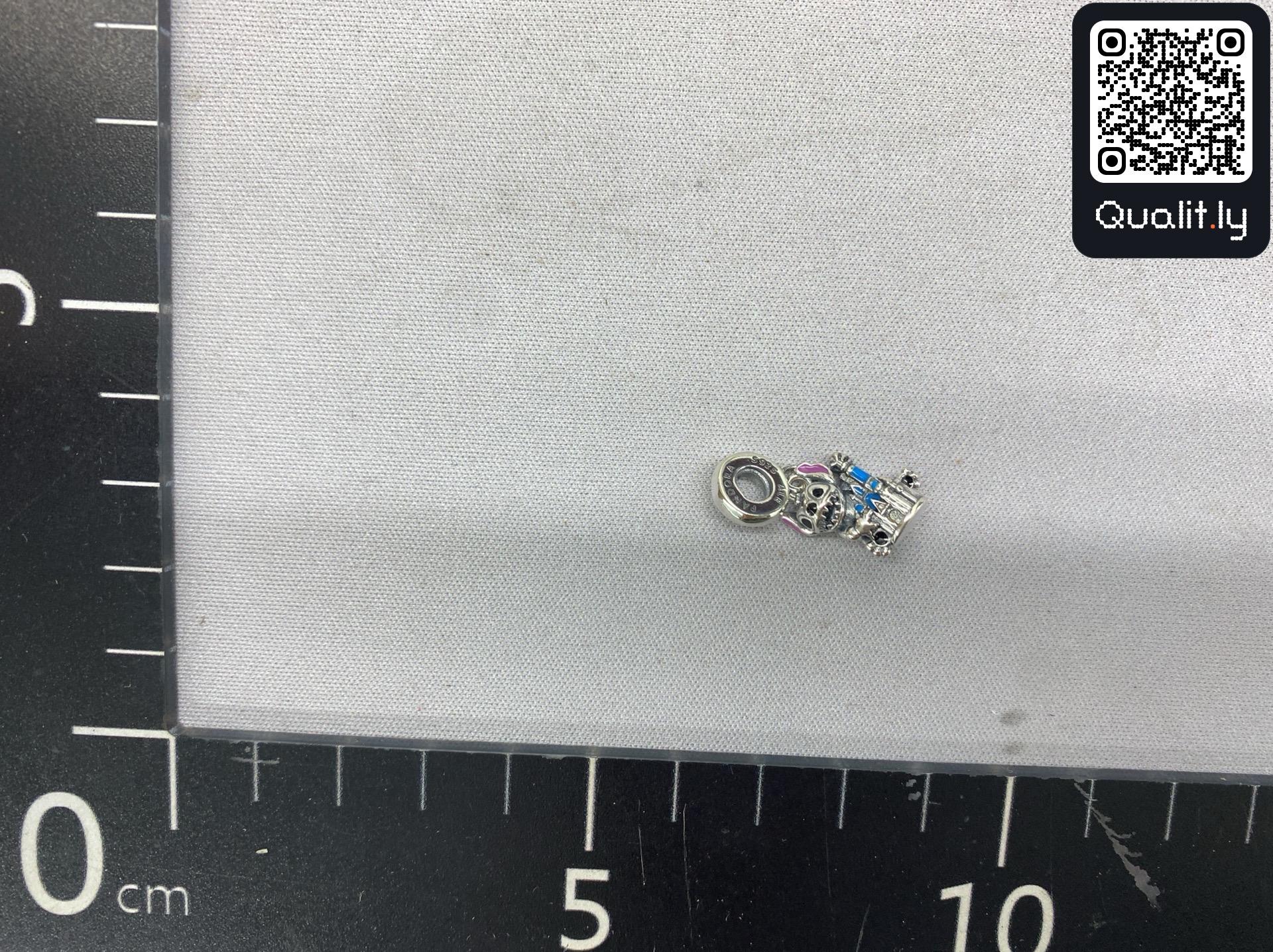 Gioiello — foto QC 2 di 13
