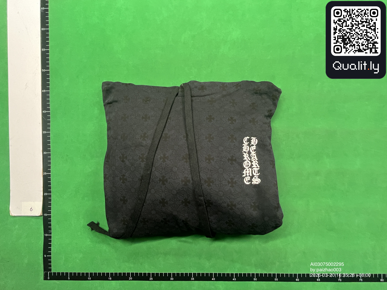 Hoodie QC photo 1 of 4