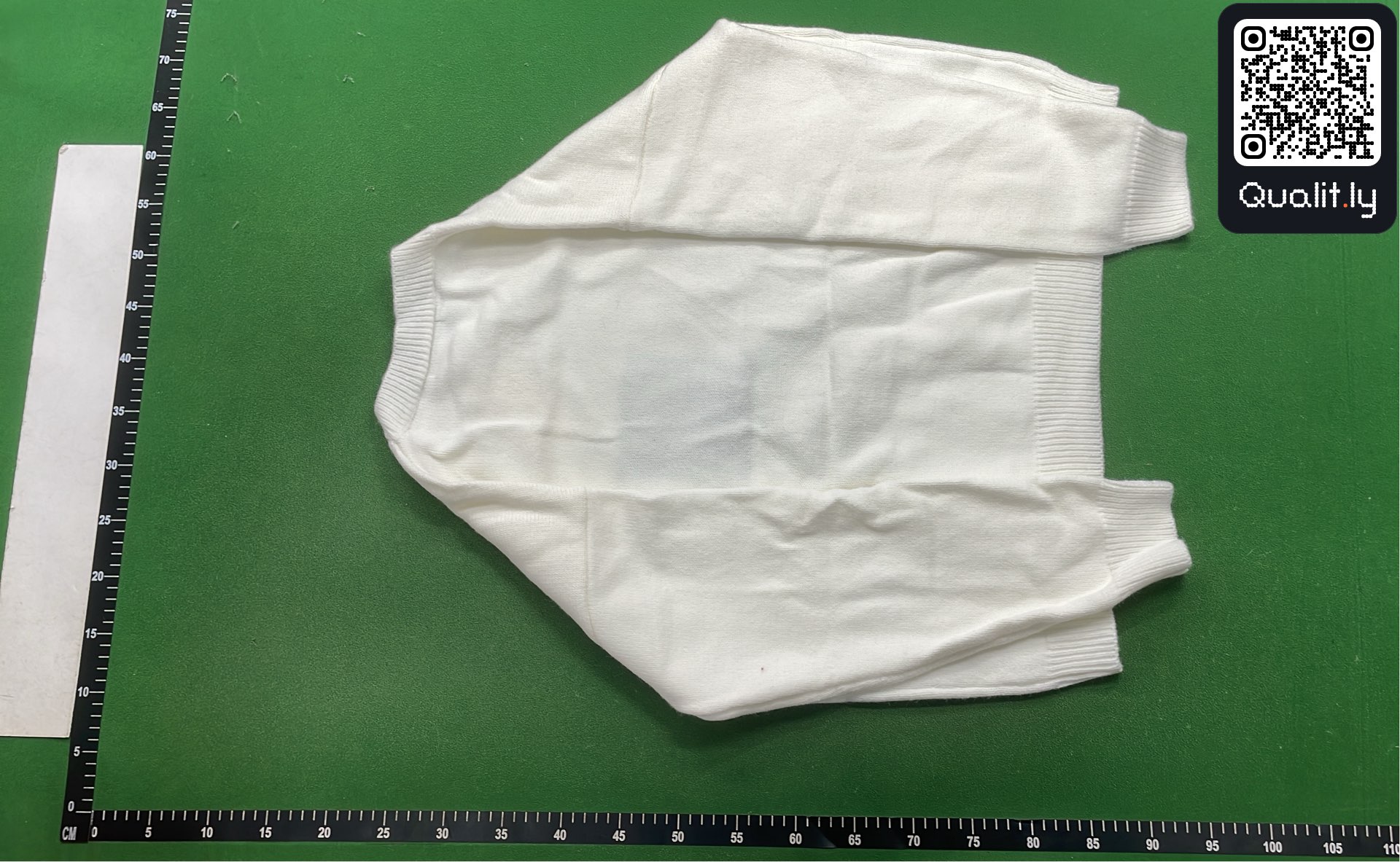Sweater QC photo 3 of 28