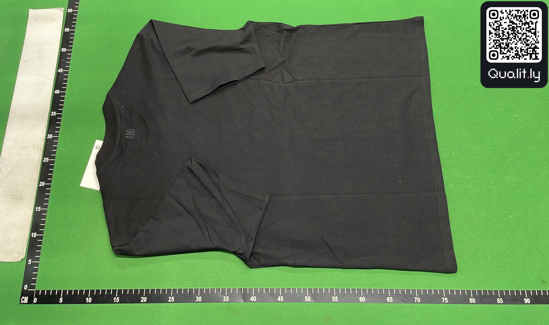 T-Shirt — QC-Foto 3 von 12