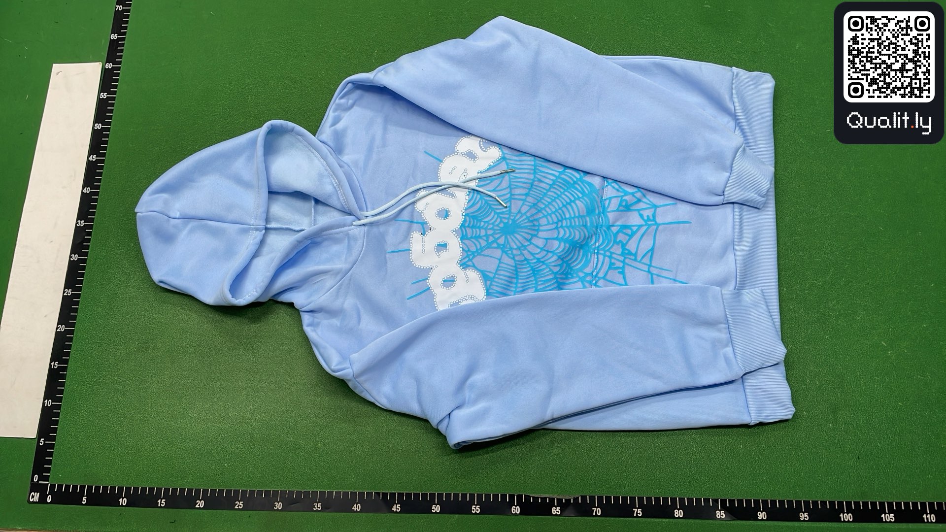 Hoodie — QC-foto 2 av 4