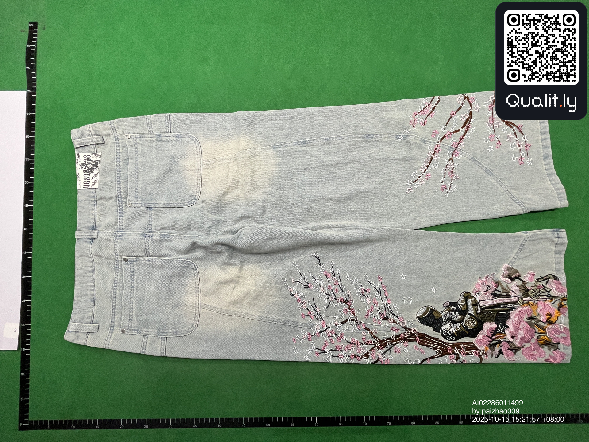 Jeans — QC-foto 2 av 4