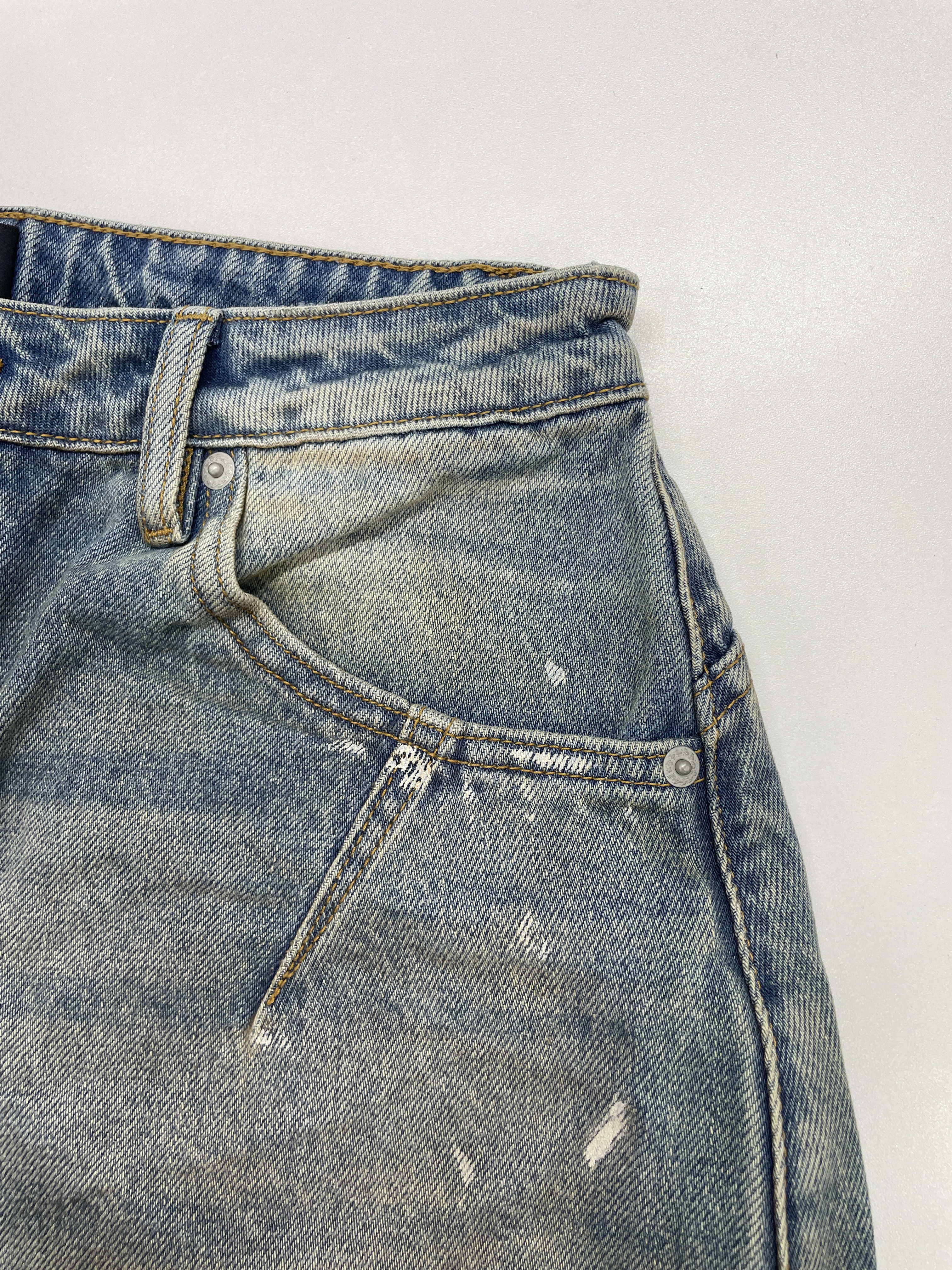 Jeans — QC-foto 2 av 16