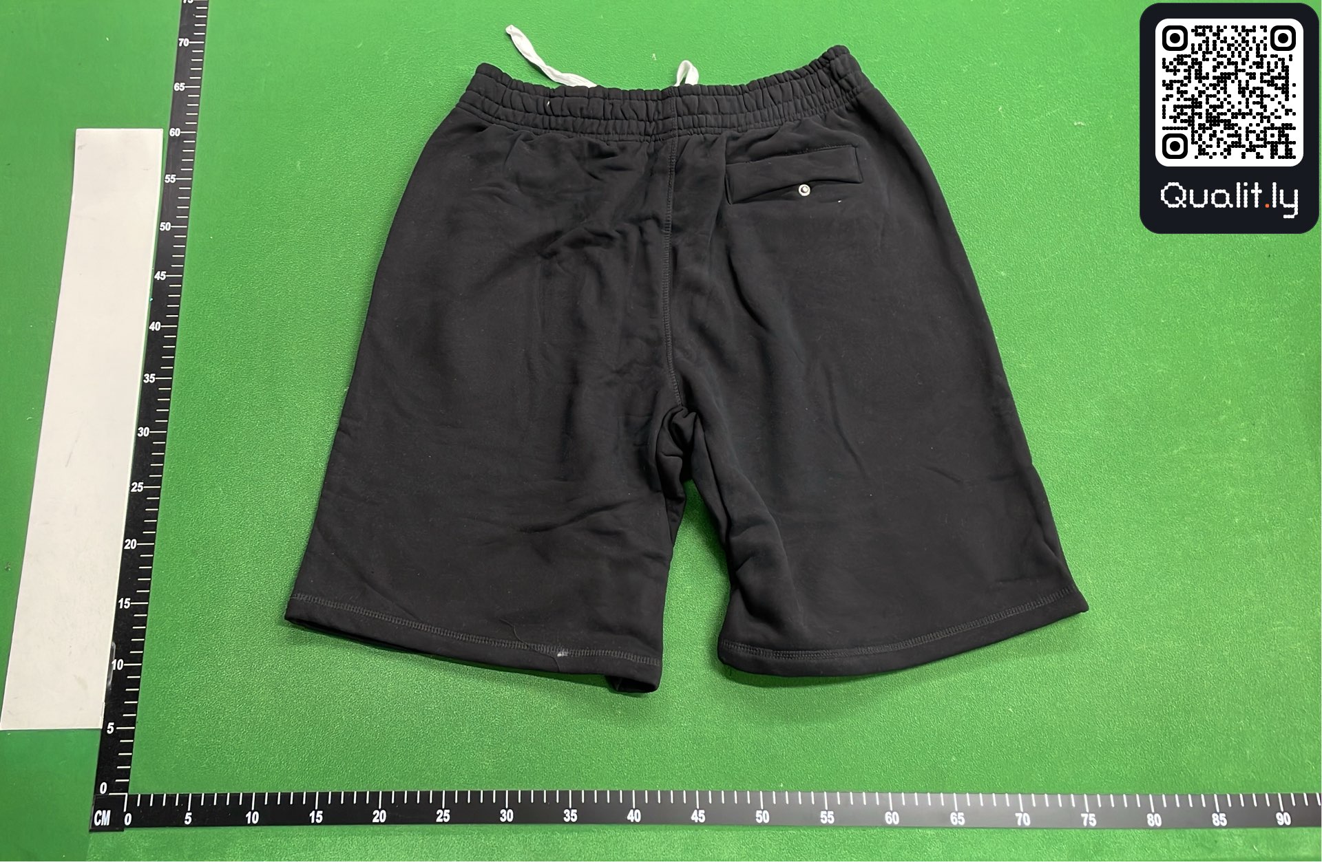 短裤 QC 照片 3 / 12