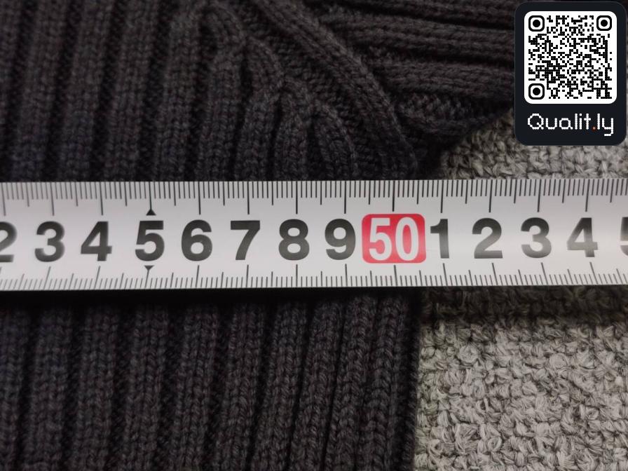 Maglione — foto QC 1 di 8
