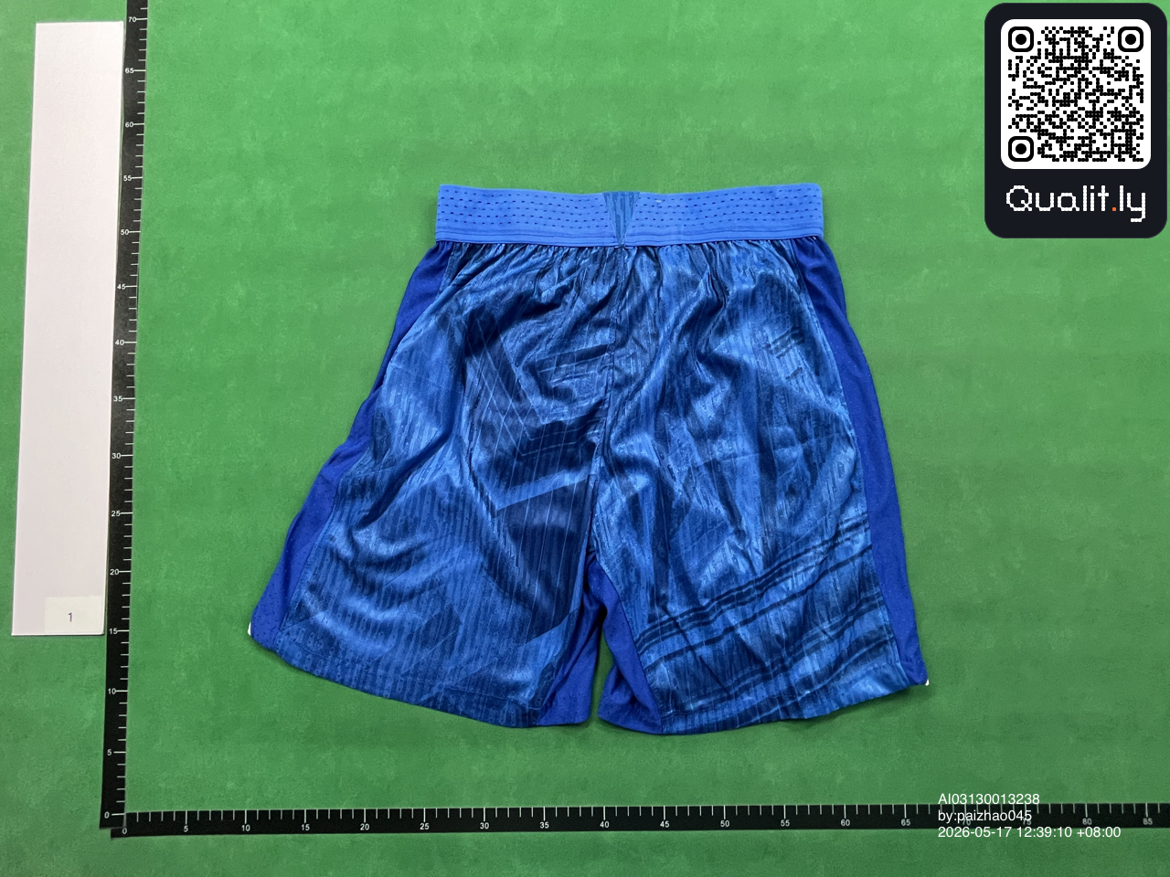 Pantalón corto — foto QC 2 de 4