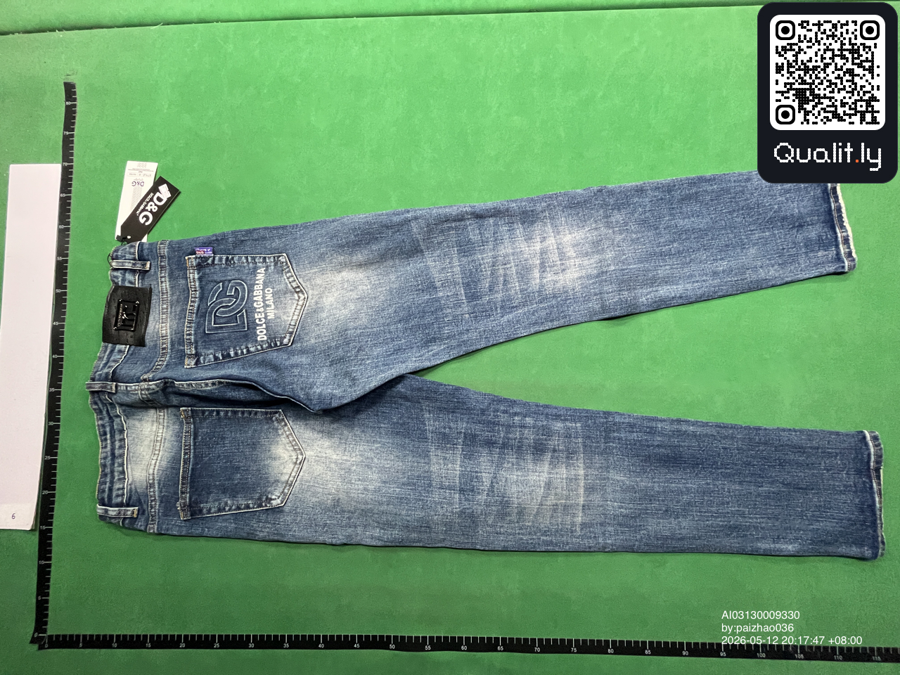 Jeans — QC-foto 3 av 14